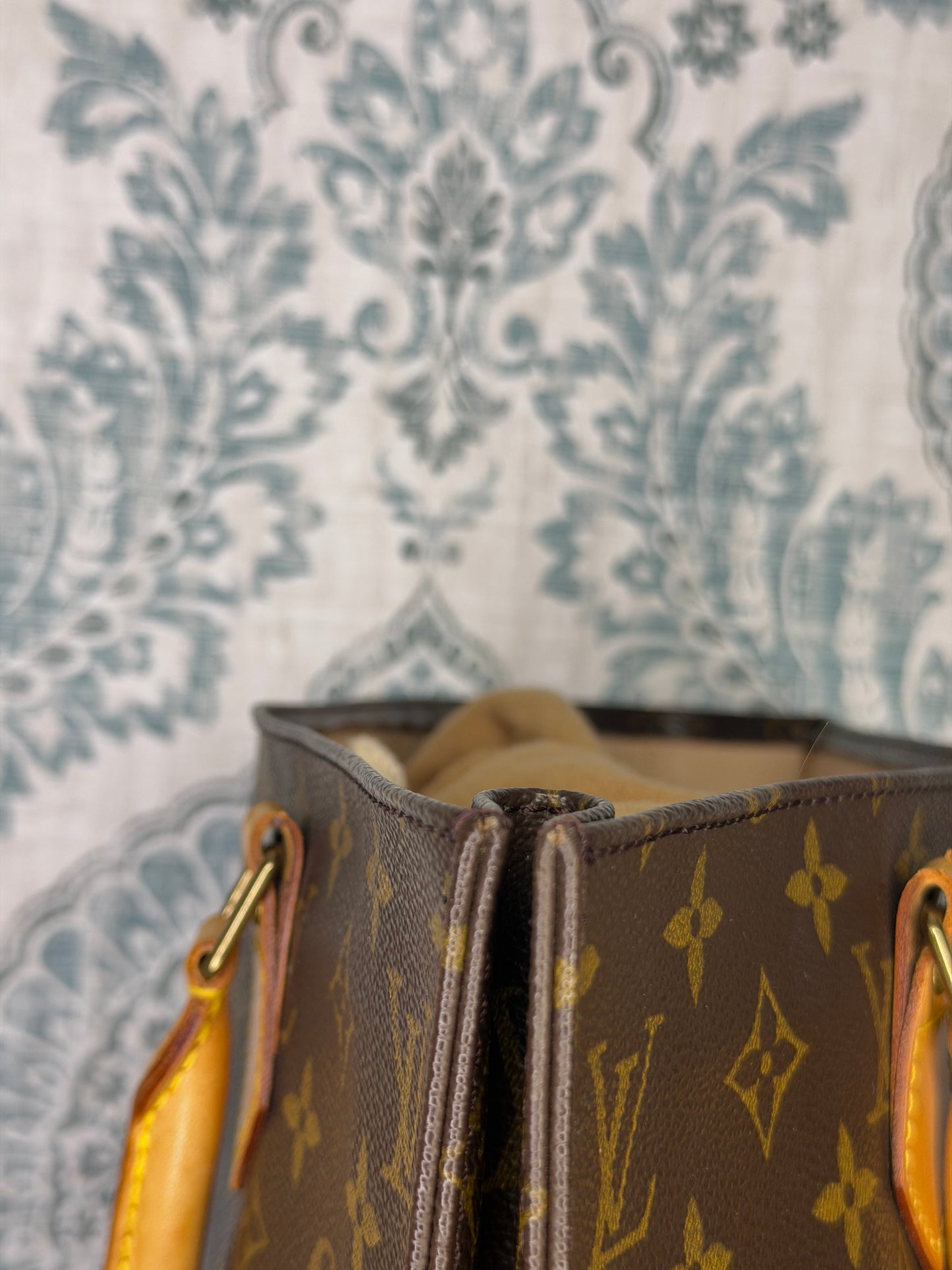 Louis Vuitton Sac Plat