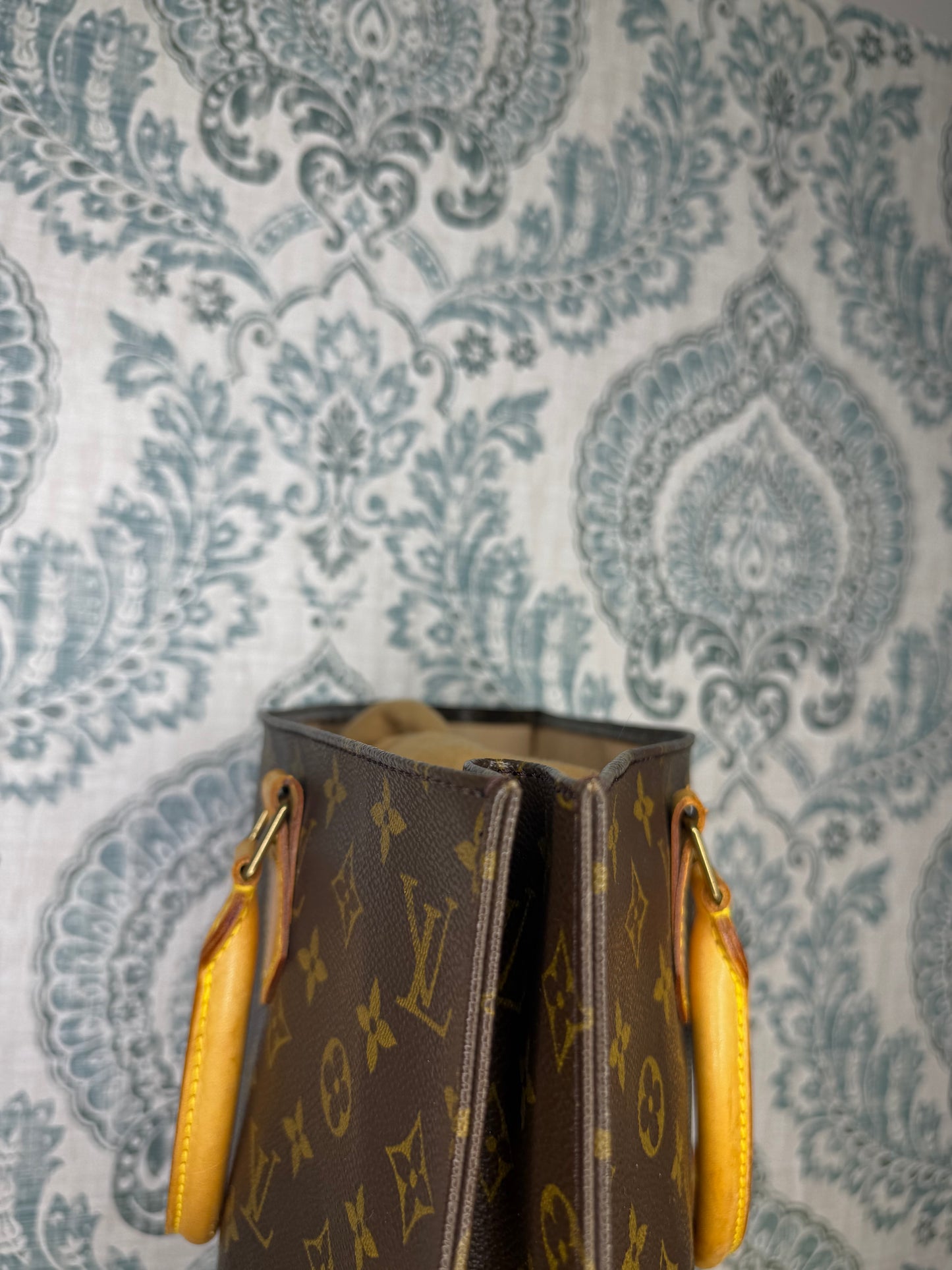 Louis Vuitton Sac Plat