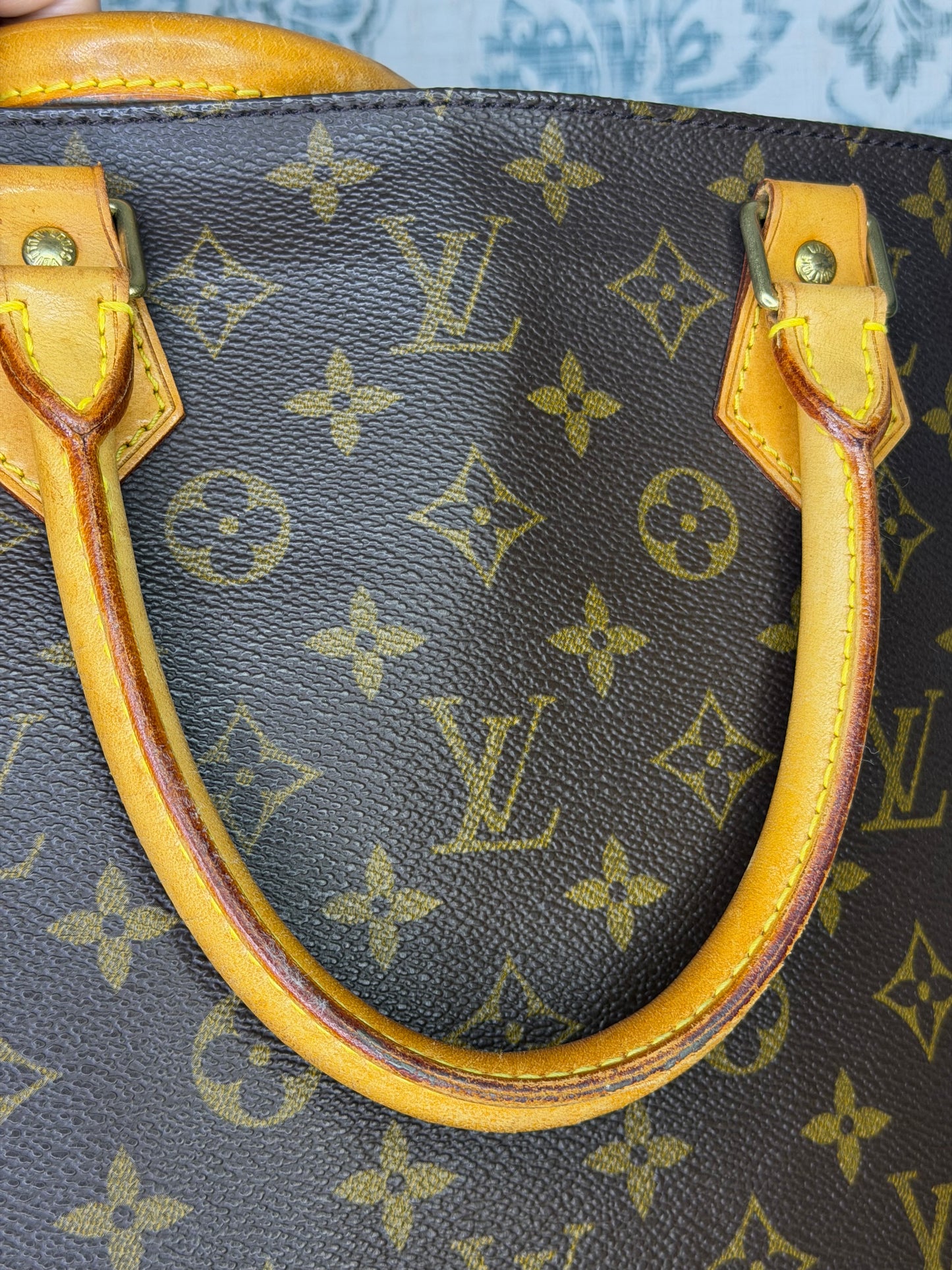 Louis Vuitton Sac Plat