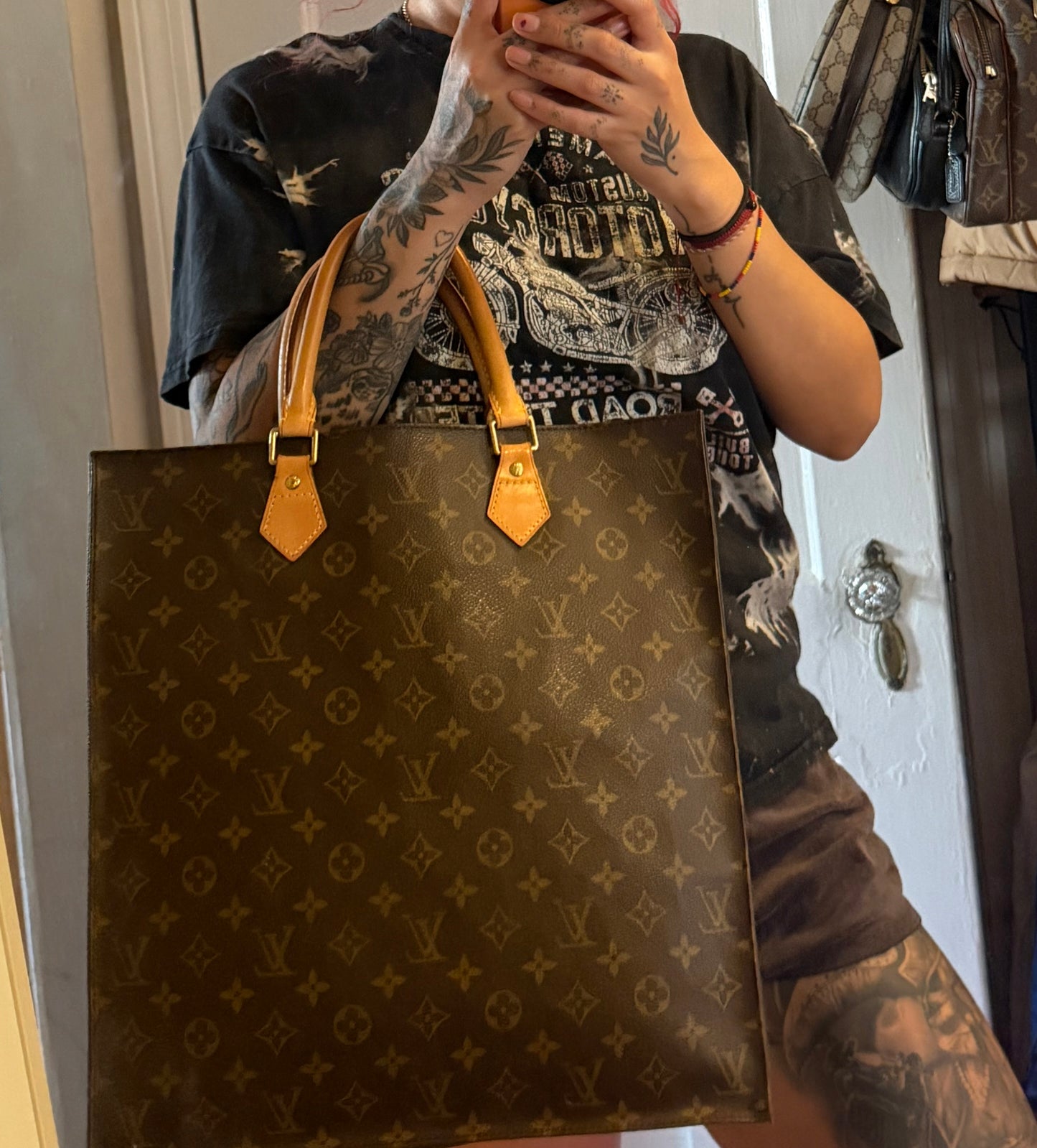 Louis Vuitton Sac Plat