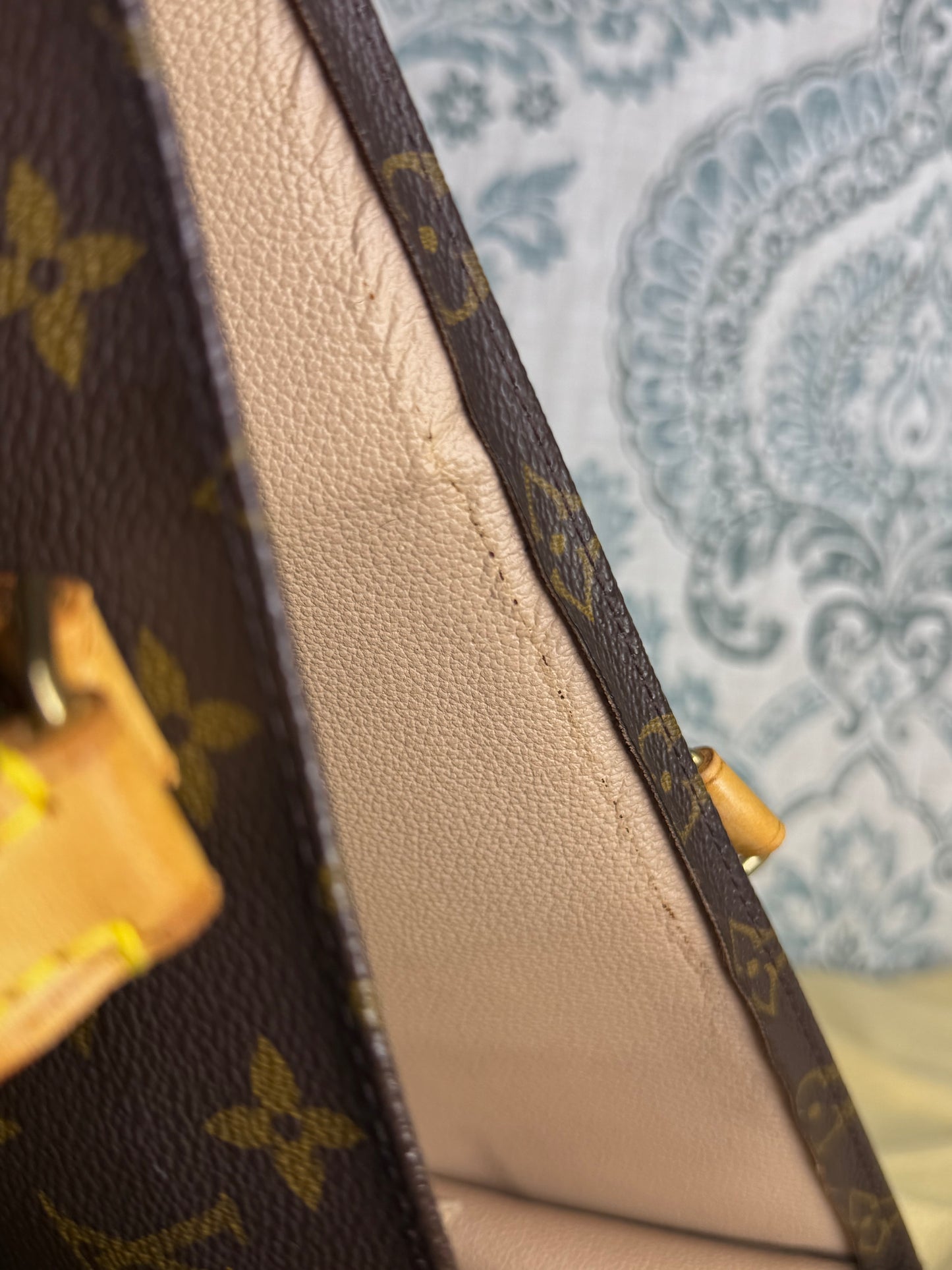 Louis Vuitton Sac Plat