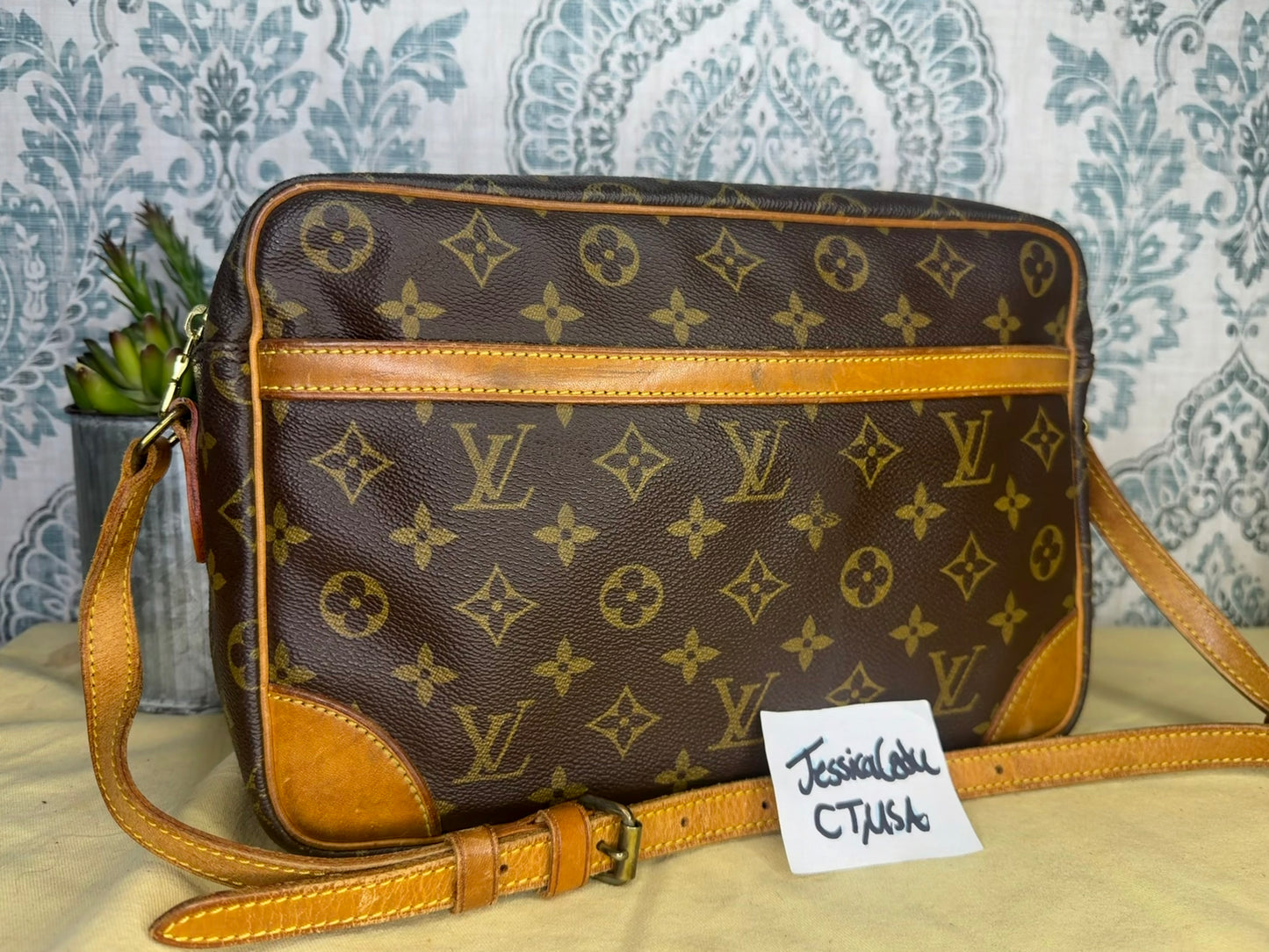 Louis Vuitton Trocadero 30 #1
