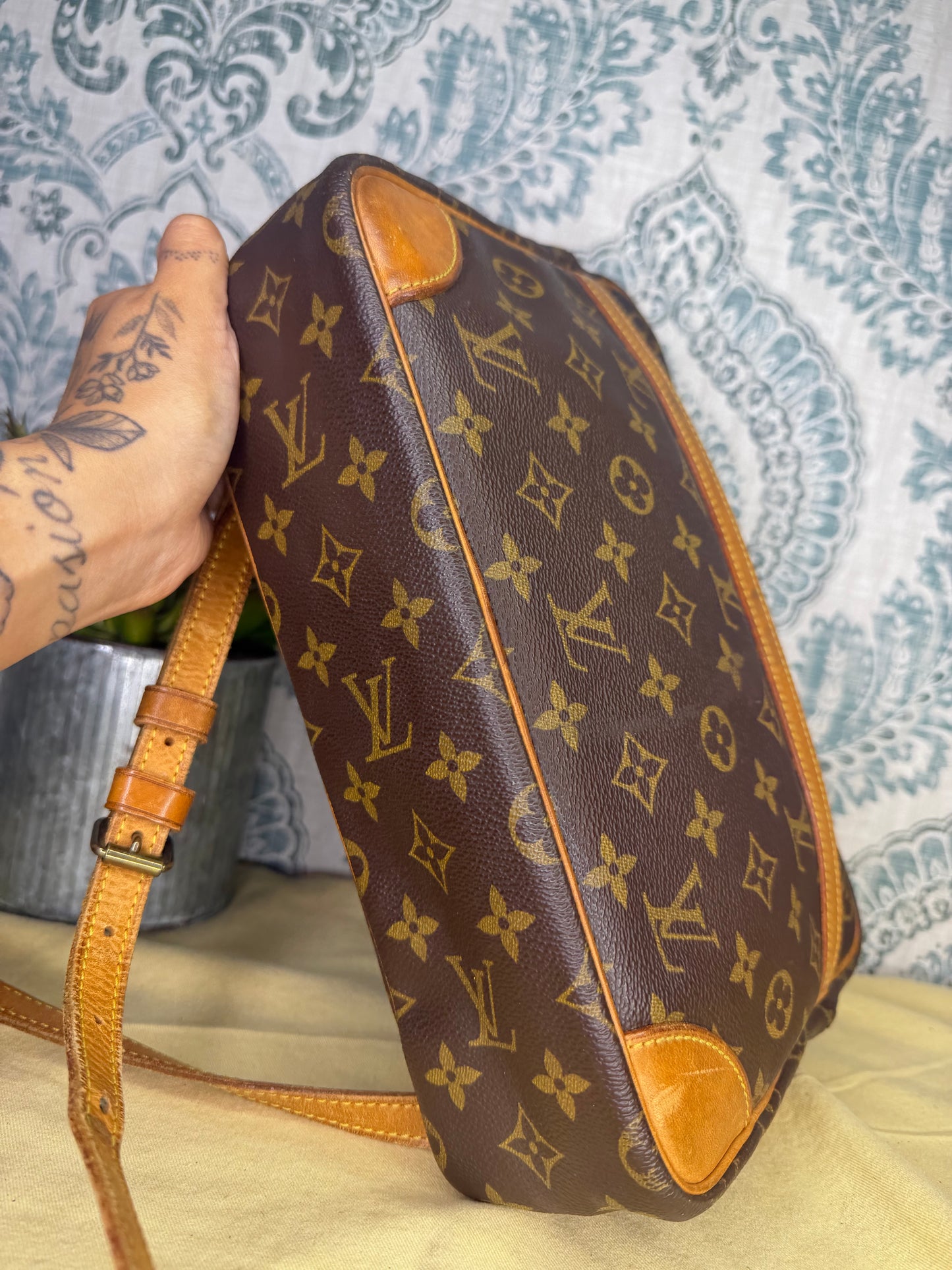 Louis Vuitton Trocadero 30 #1