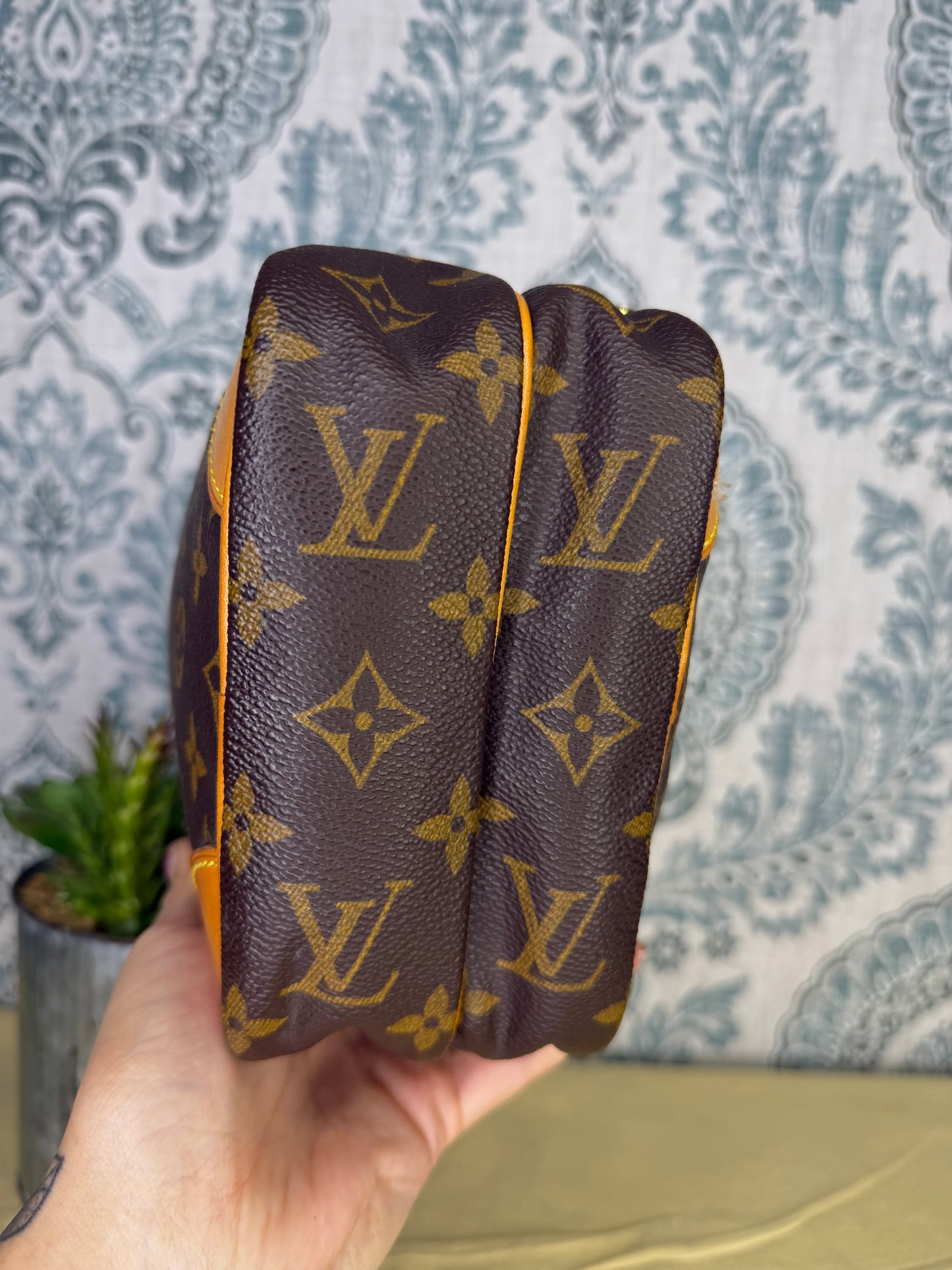Louis Vuitton Amazon PM (body only/project)