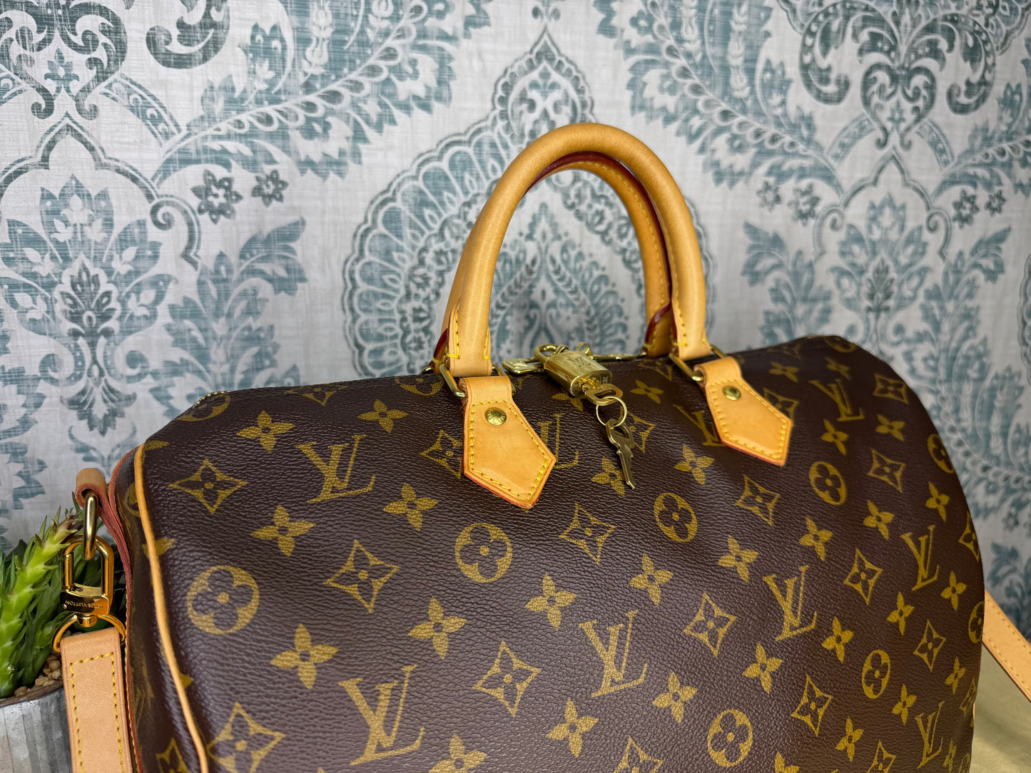 Louis Vuitton Monogram Speedy 35 Bandouliere