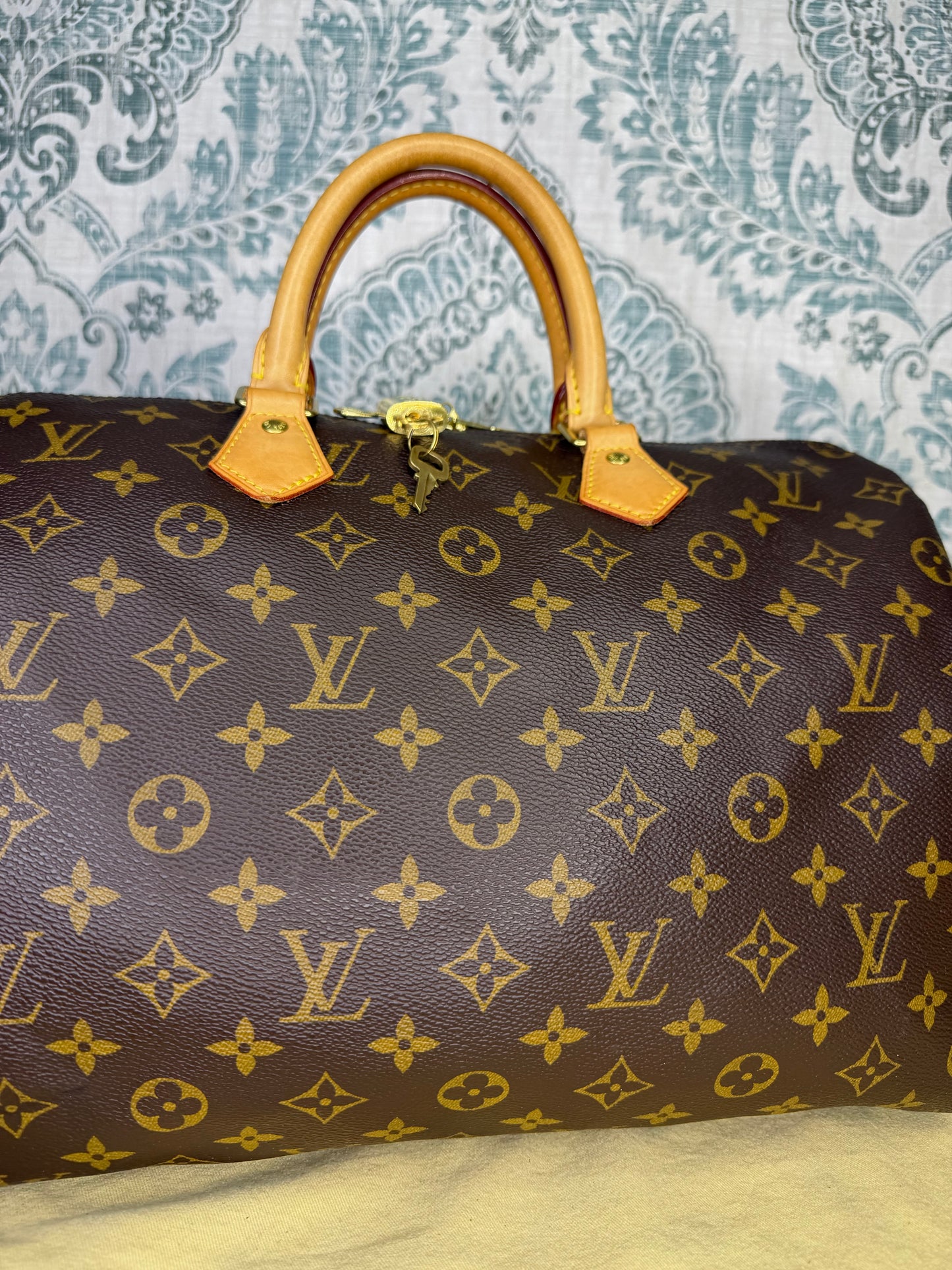 Louis Vuitton Monogram Speedy 35 Bandouliere