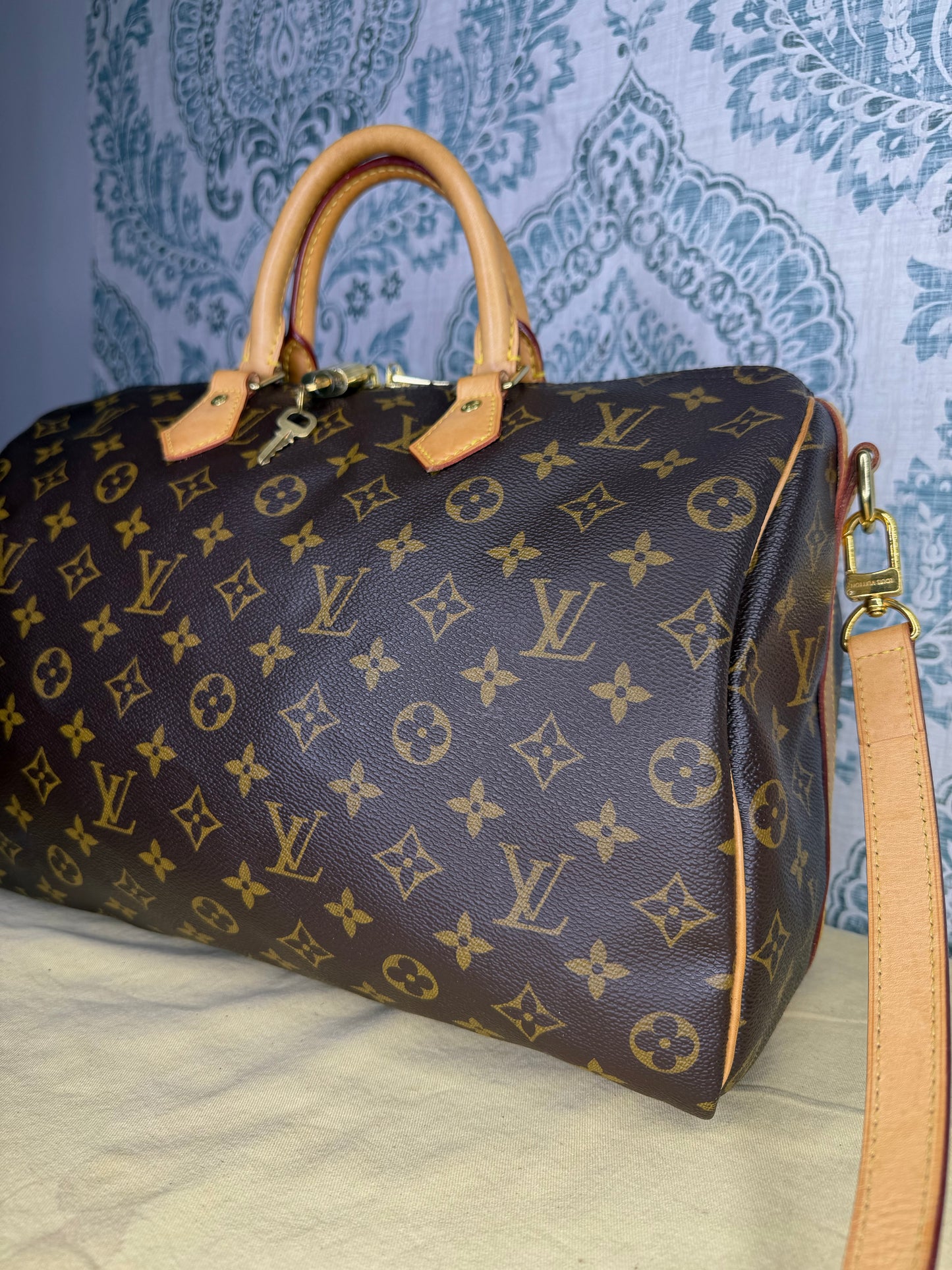 Louis Vuitton Monogram Speedy 35 Bandouliere