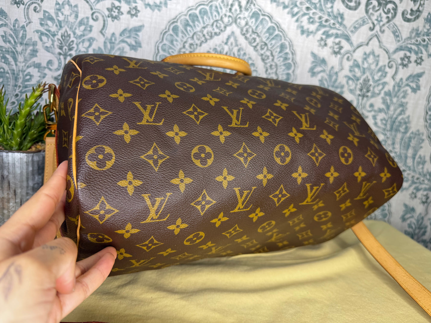 Louis Vuitton Monogram Speedy 35 Bandouliere