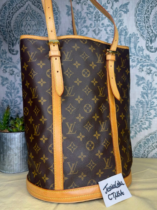 Louis Vuitton Bucket GM #1
