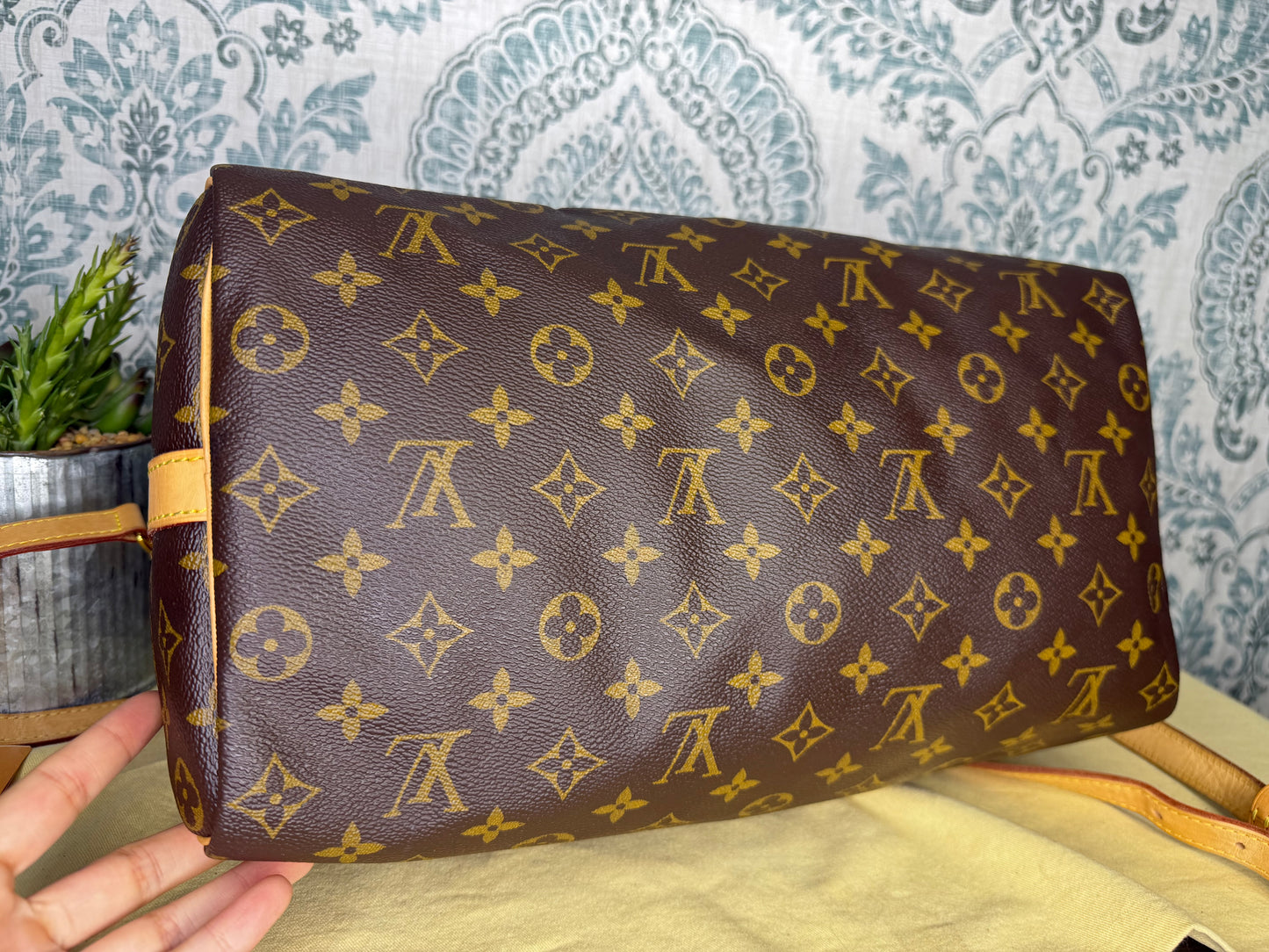 Louis Vuitton Monogram Speedy 35 Bandouliere