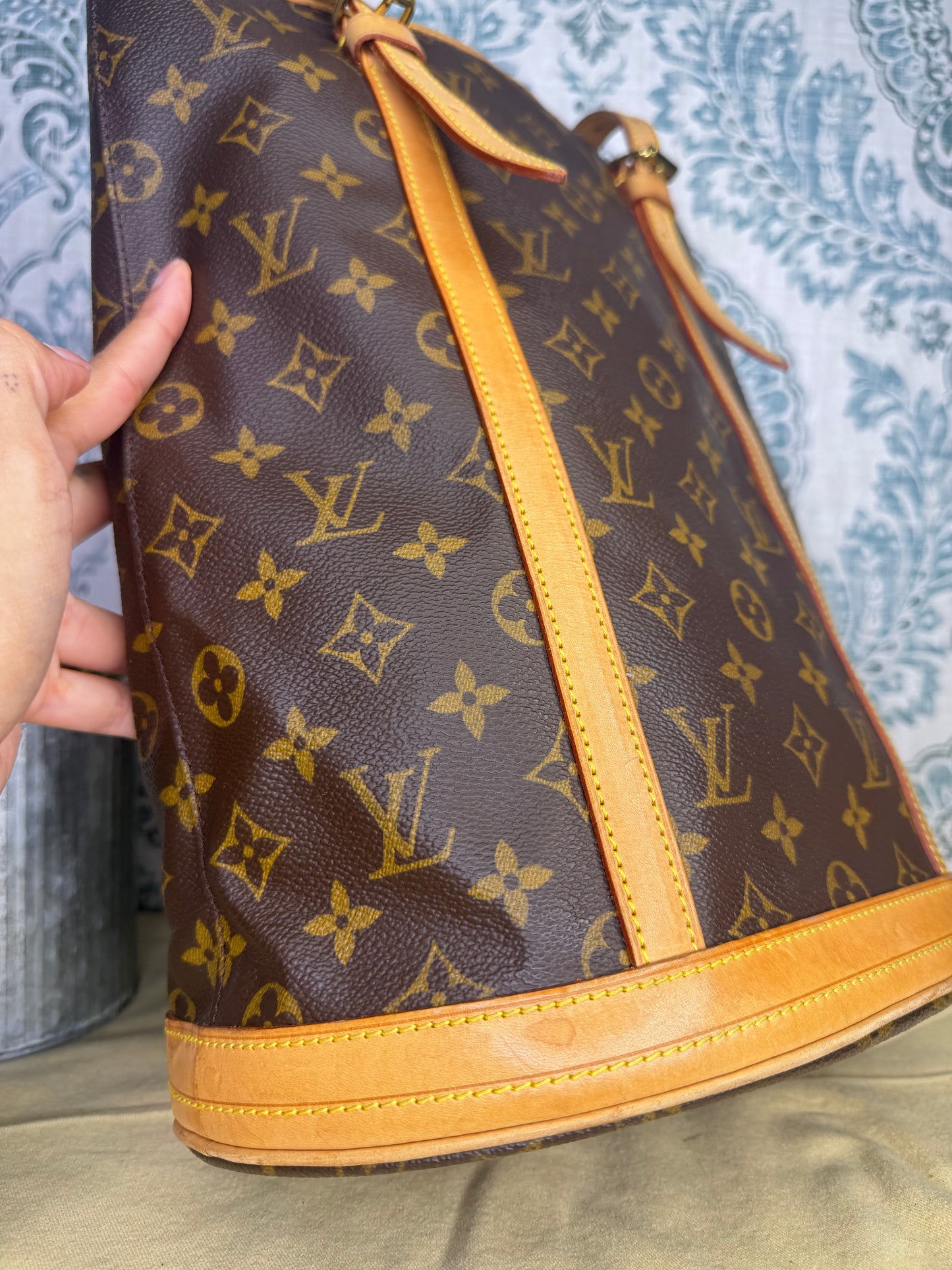 Louis Vuitton Bucket GM #1