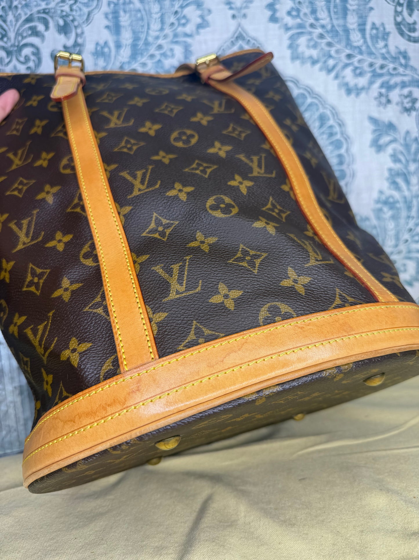 Louis Vuitton Bucket GM #1