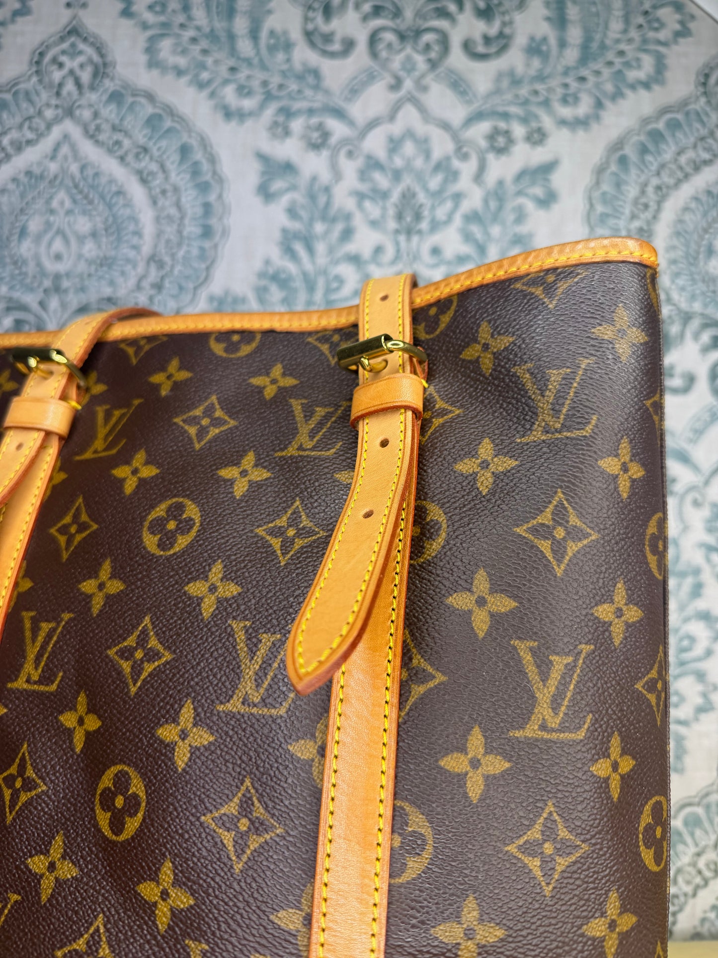 Louis Vuitton Bucket GM #1