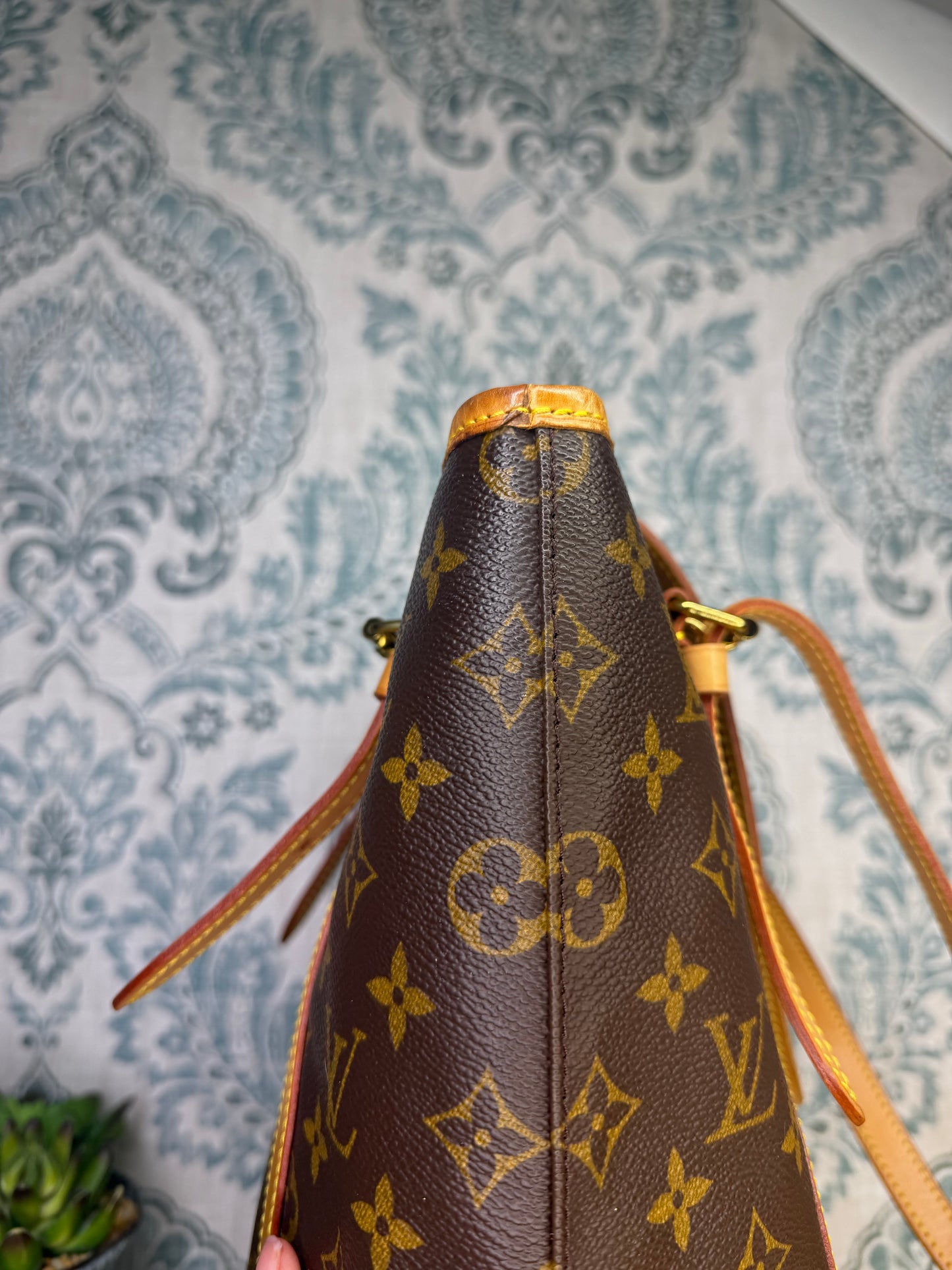 Louis Vuitton Bucket GM #1