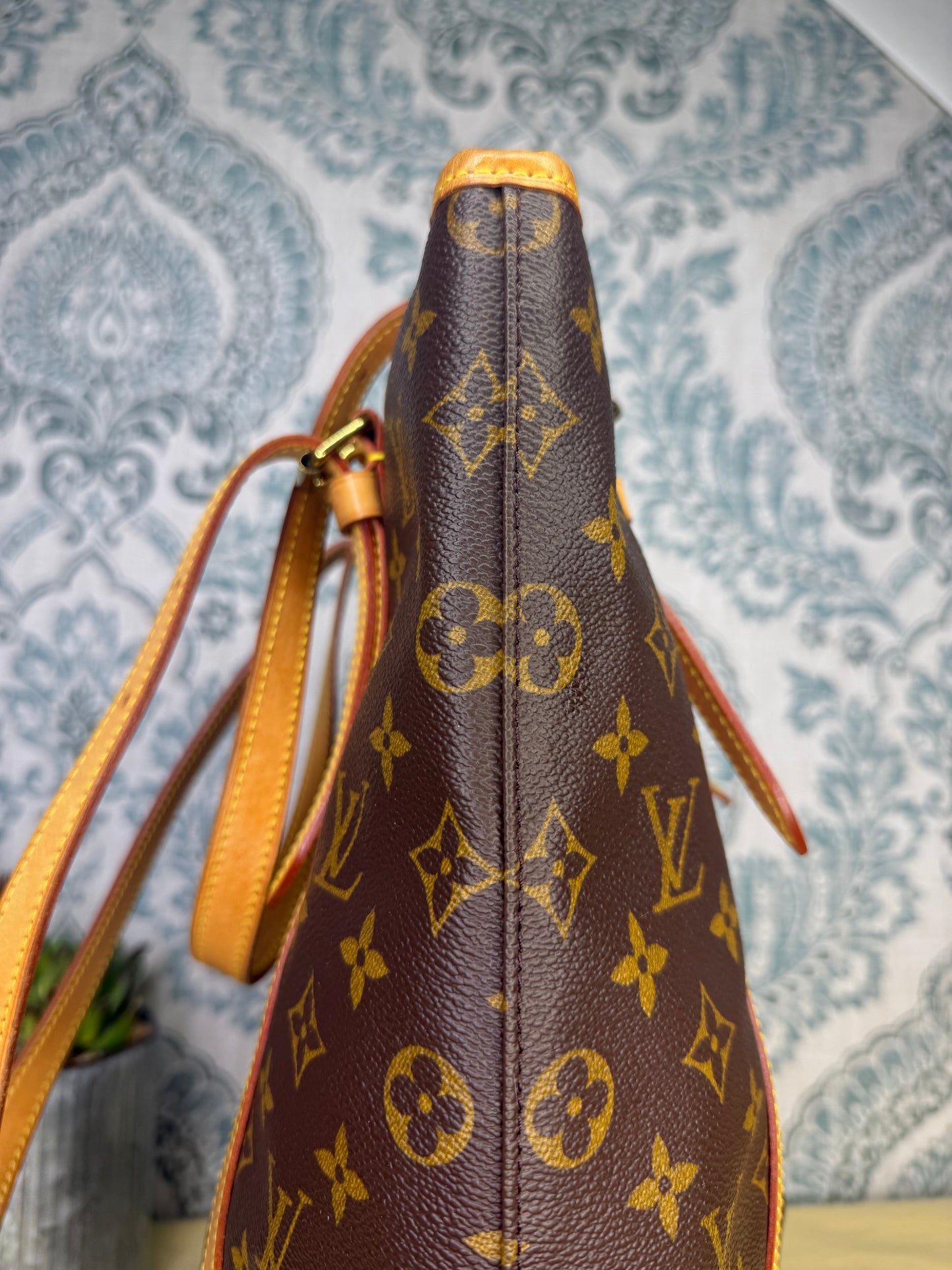 Louis Vuitton Bucket GM #1