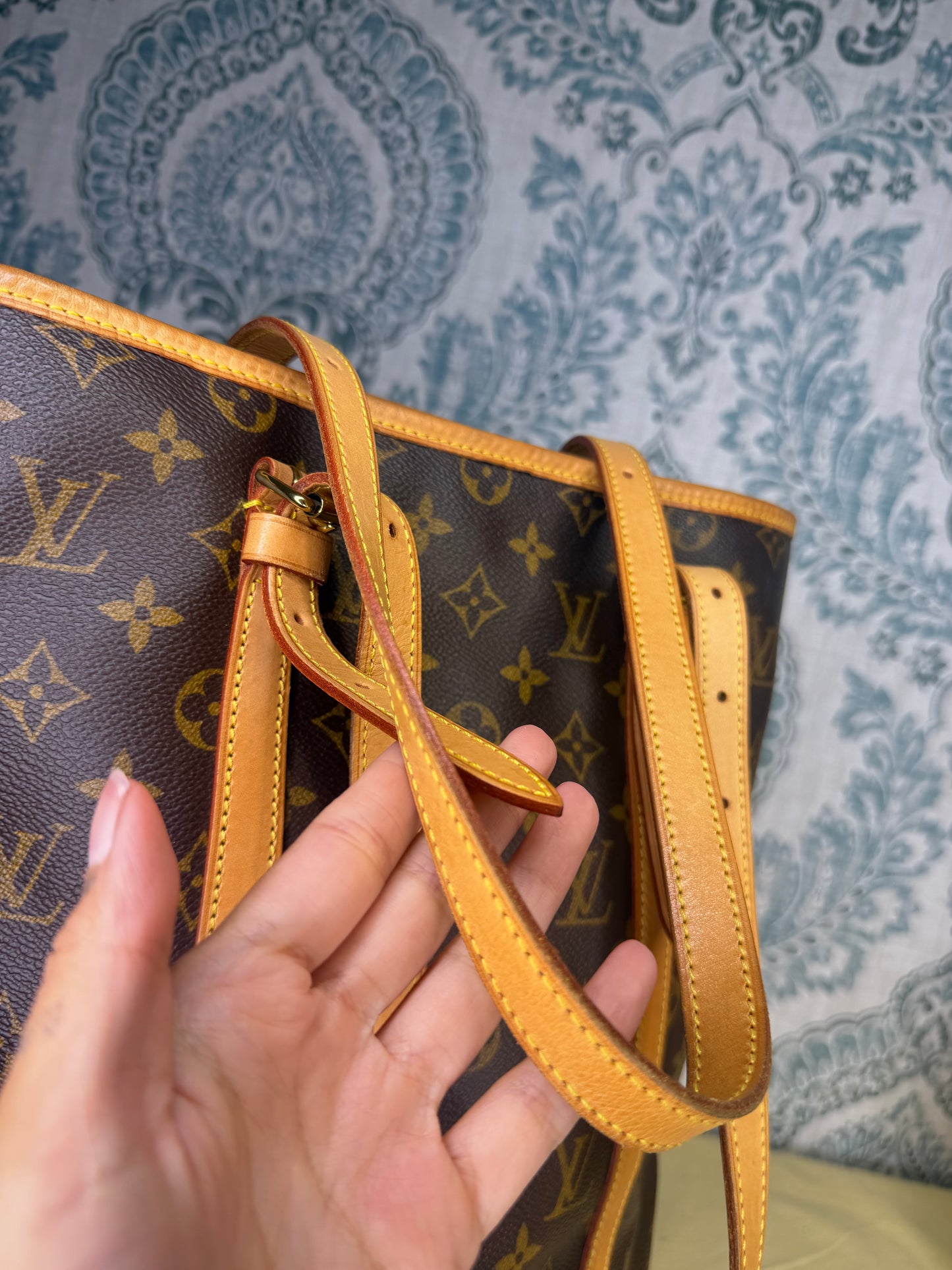 Louis Vuitton Bucket GM #1
