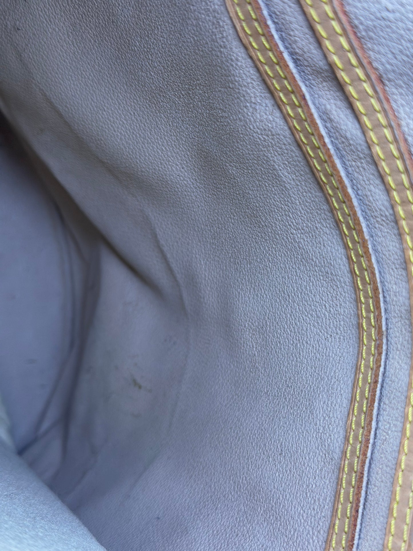 Louis Vuitton Bucket GM #1