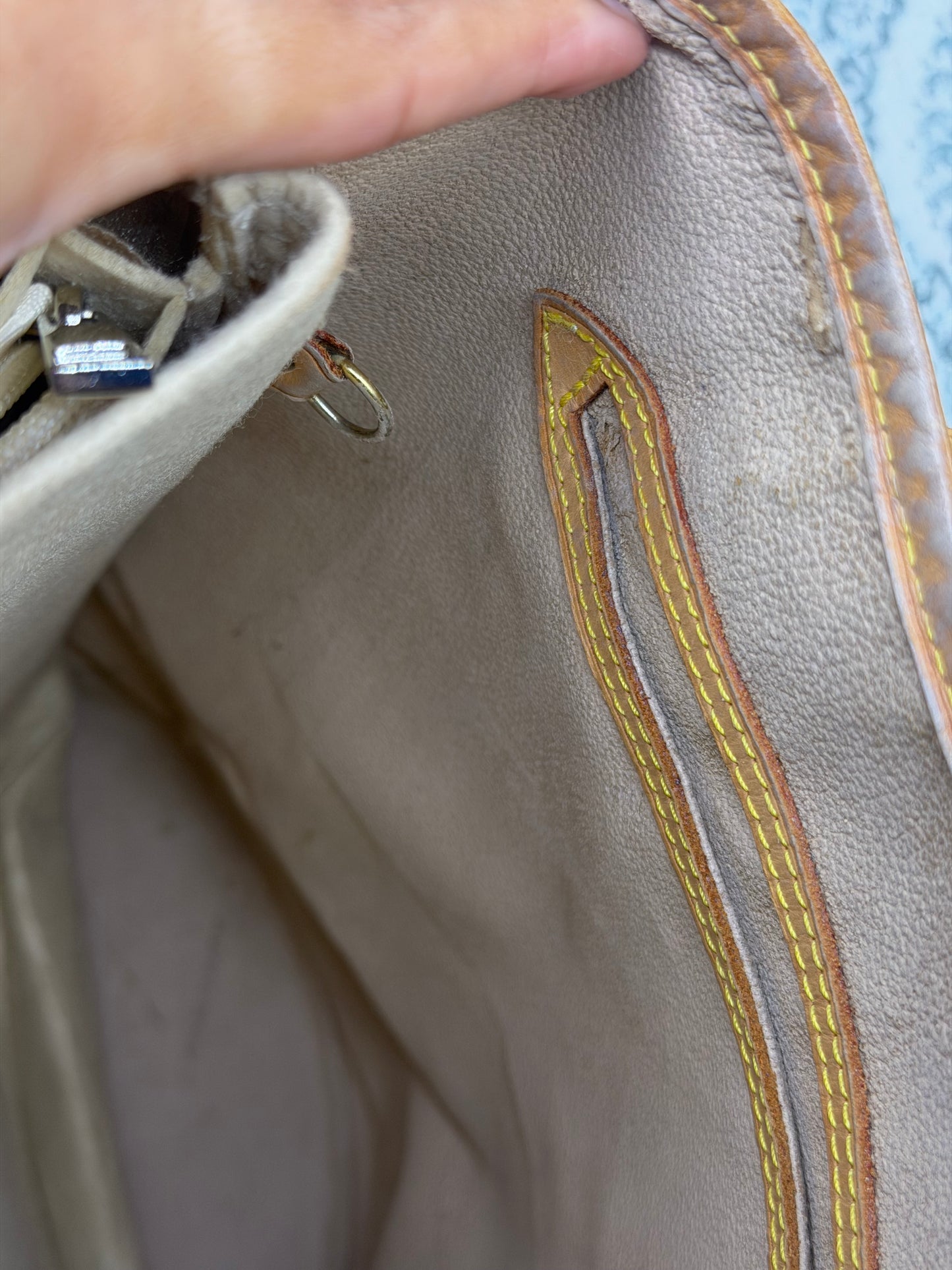 Louis Vuitton Bucket GM #1