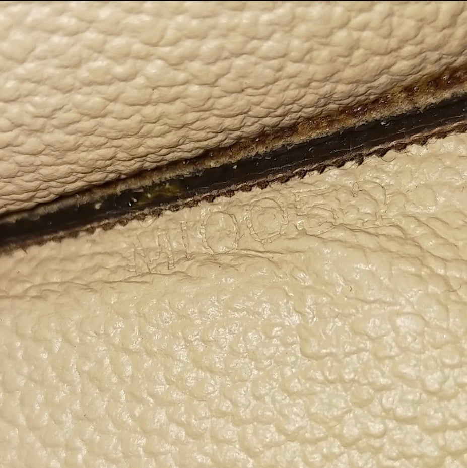 Louis Vuitton Sac Plat