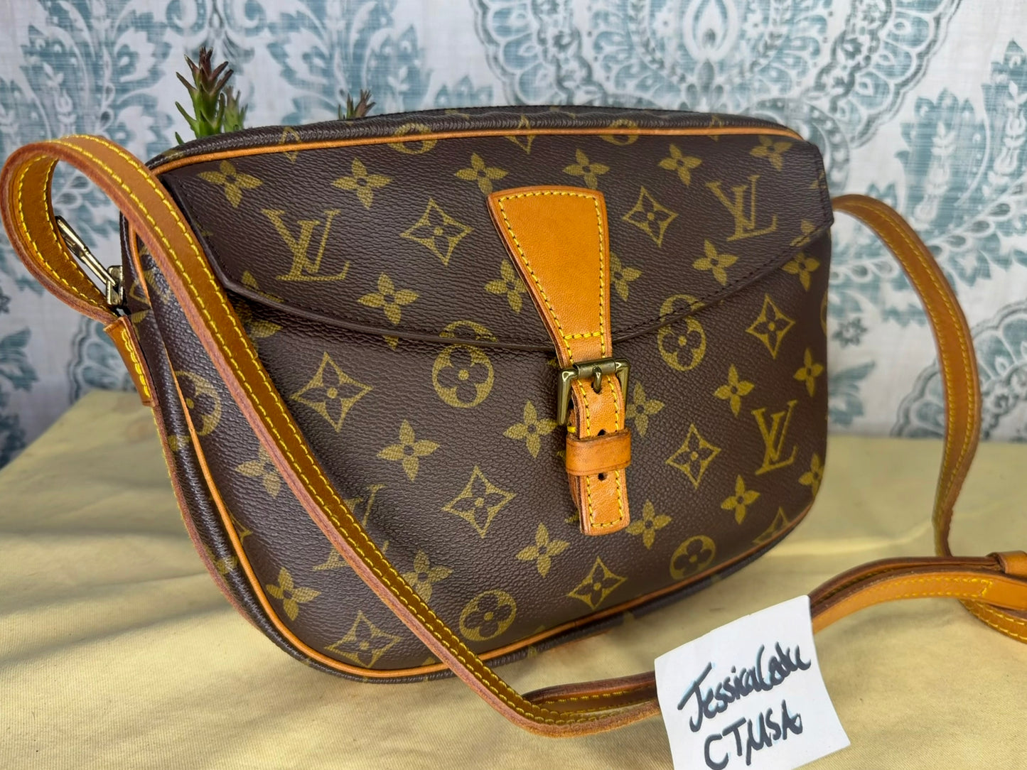 Louis Vuitton Jeune Fille MM