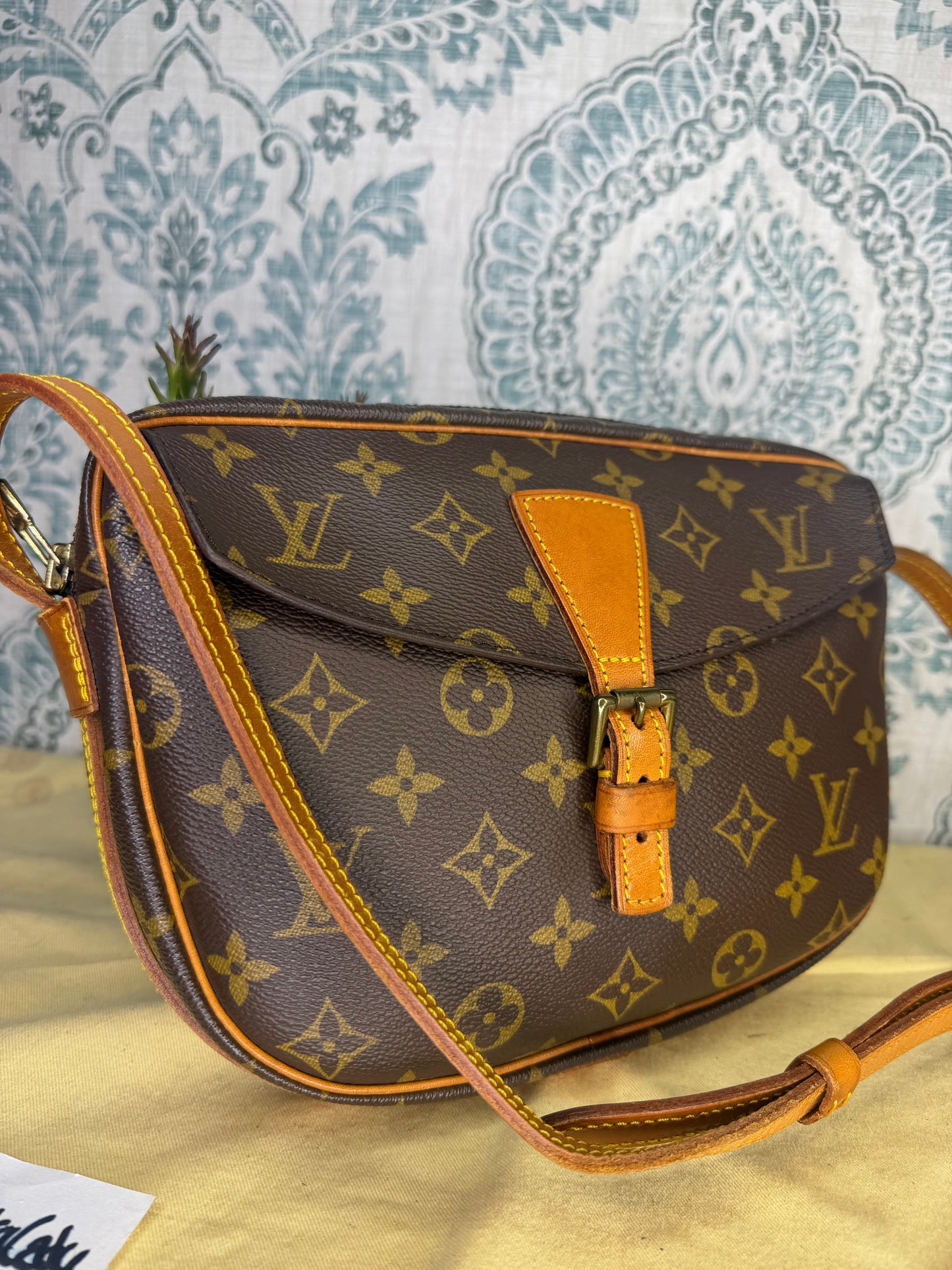 Louis Vuitton Jeune Fille MM