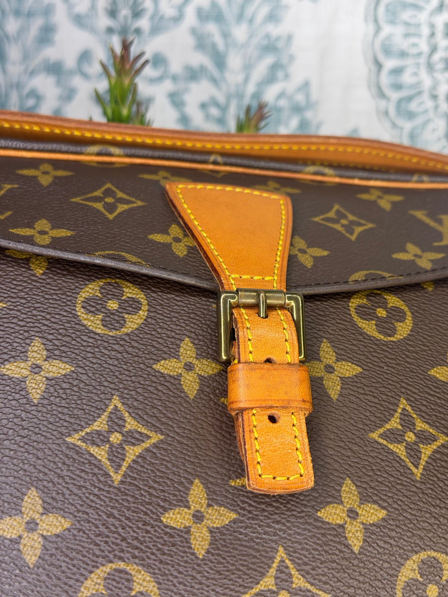 Louis Vuitton Jeune Fille MM