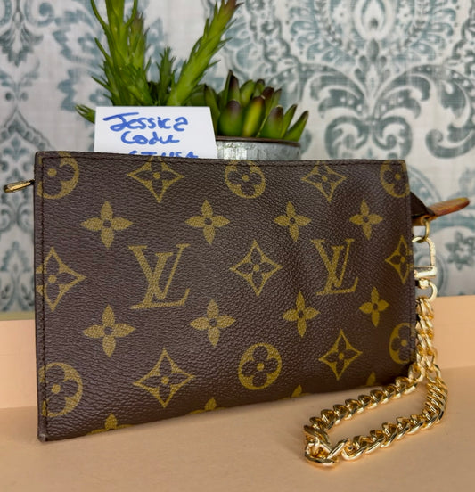 Louis Vuitton Monogram Bucket PM Pochette