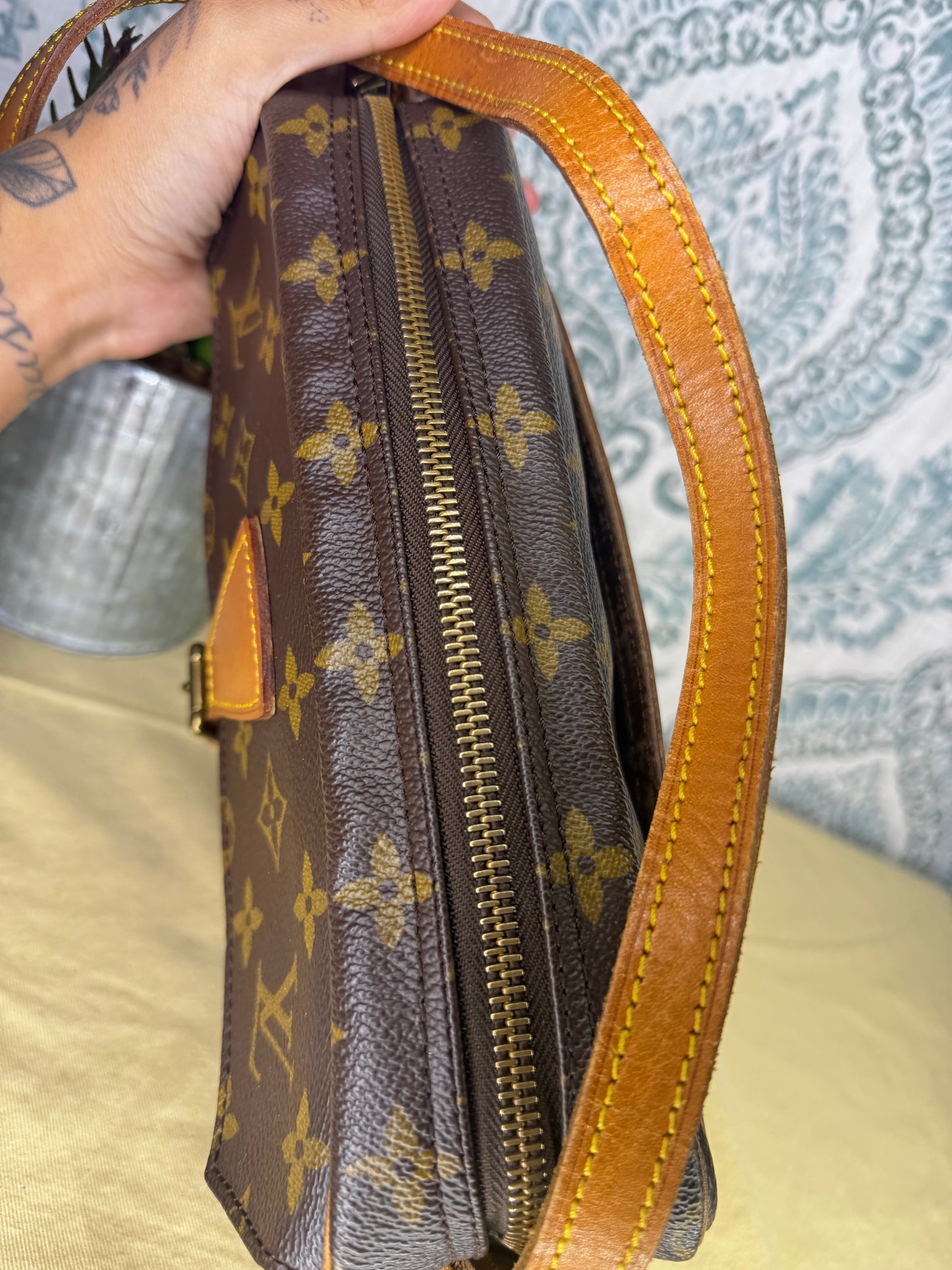 Louis Vuitton Jeune Fille MM