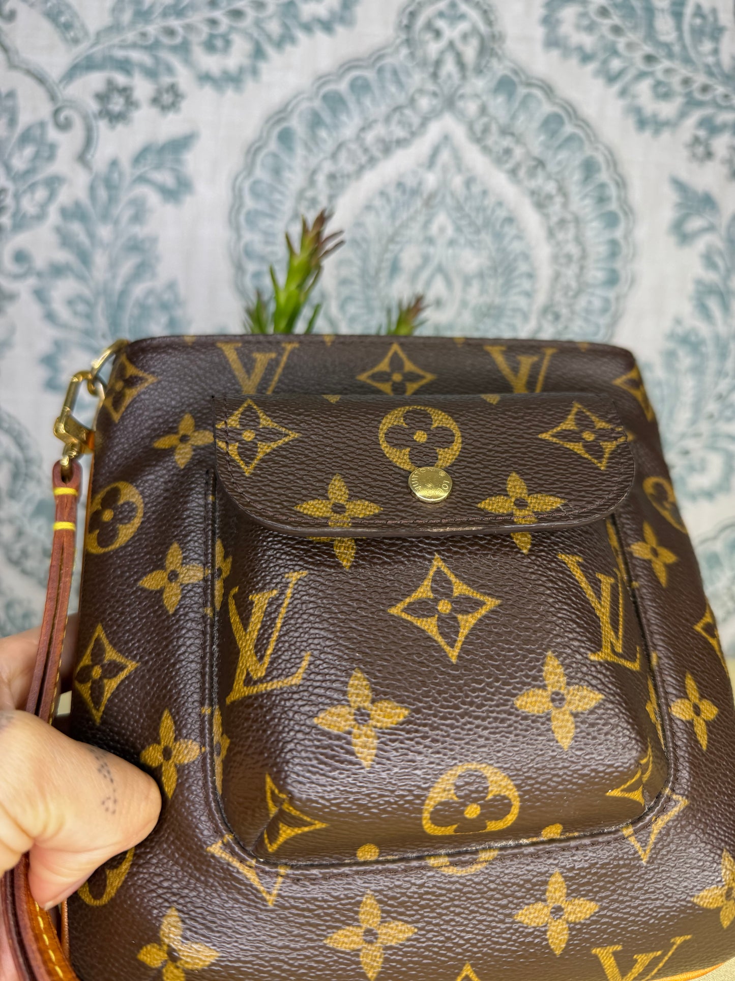 Louis Vuitton Partition Wristlet