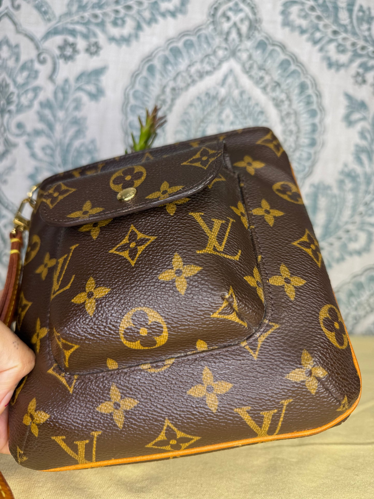Louis Vuitton Partition Wristlet