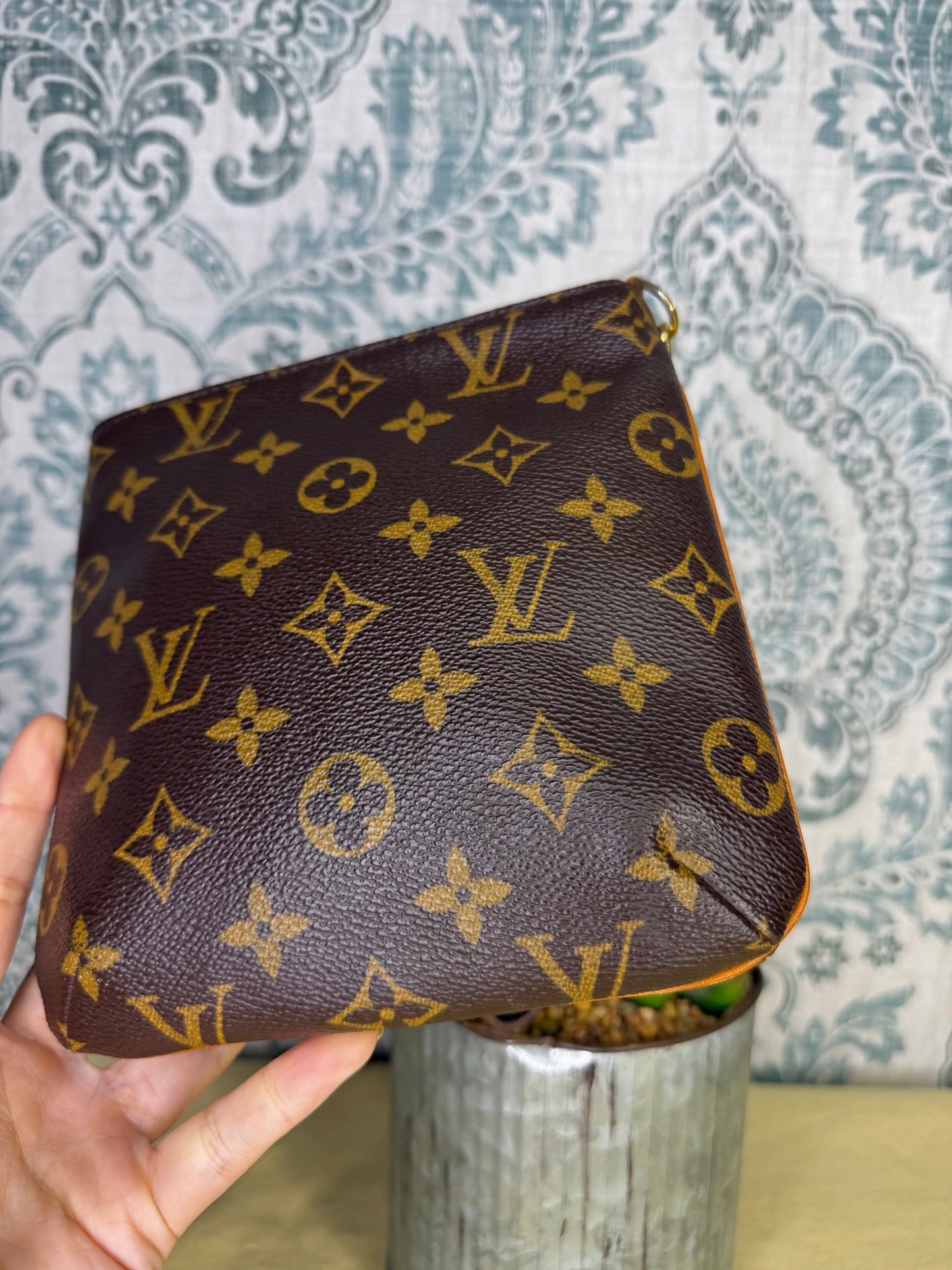 Louis Vuitton Partition Wristlet