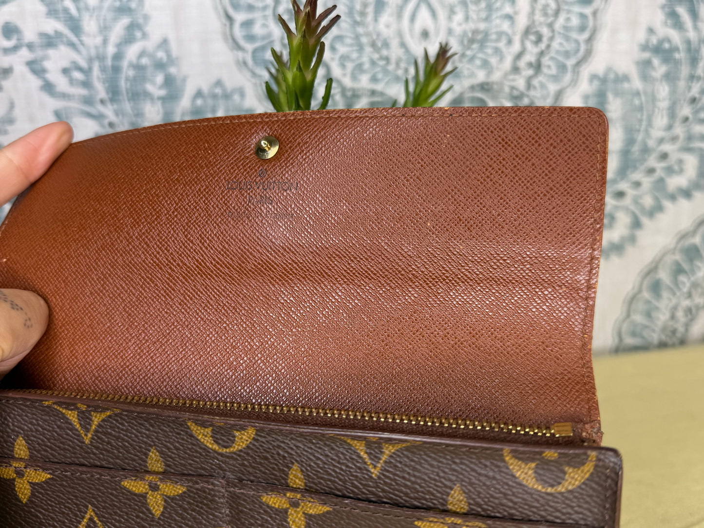 Louis Vuitton Monogram Sarah Wallet