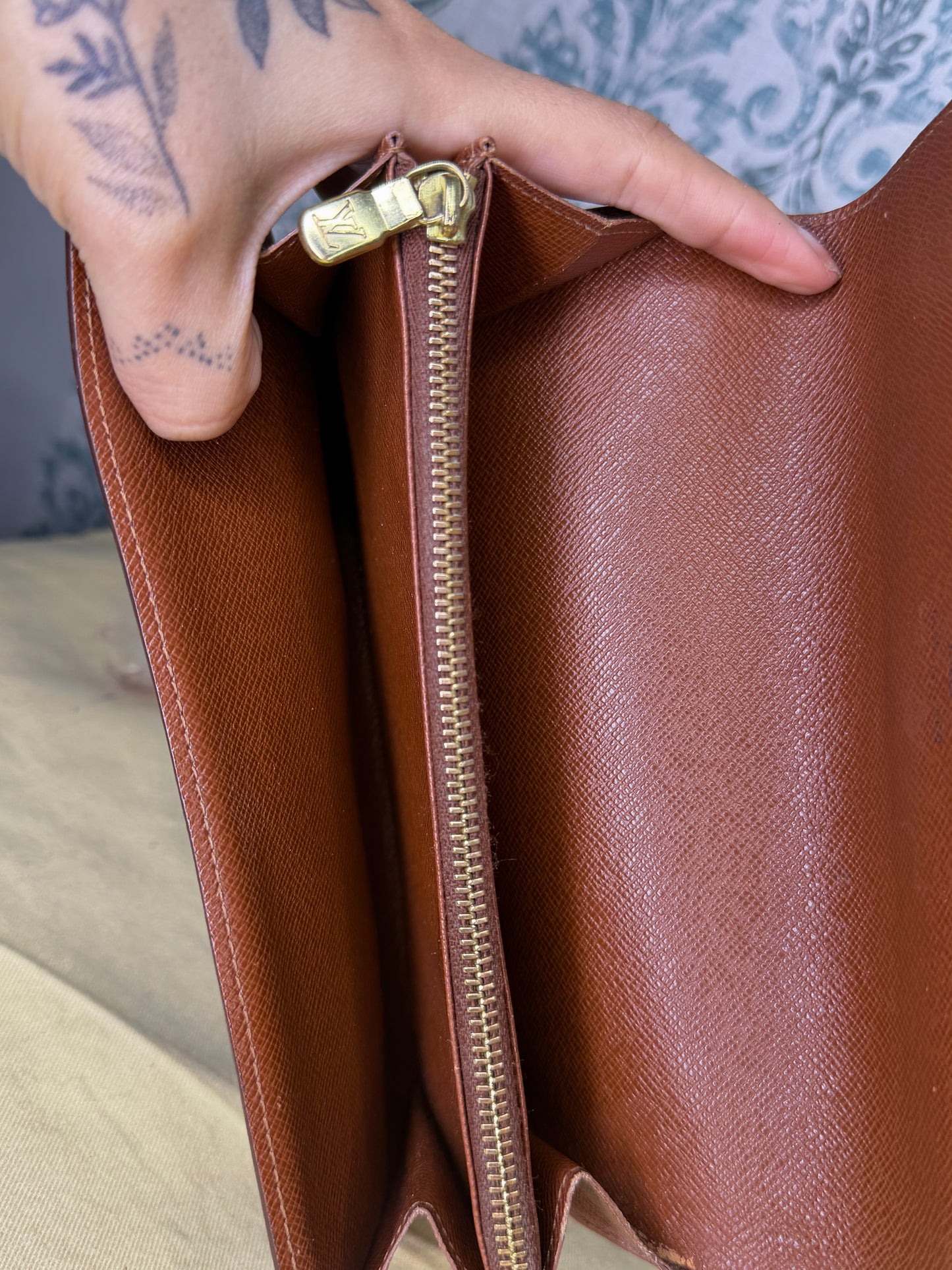 Louis Vuitton Monogram Sarah Wallet