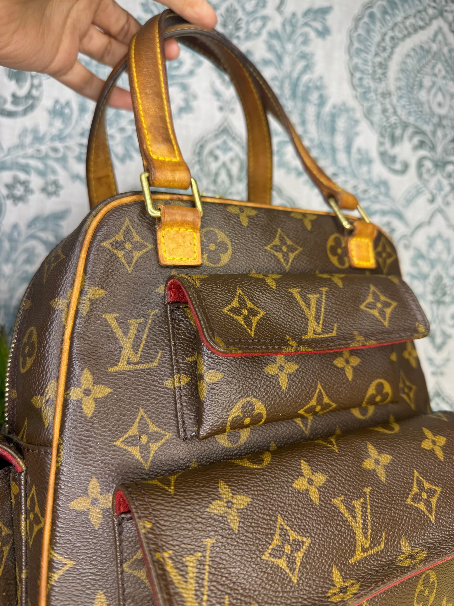 Louis Vuitton Excentri Cite Handbag