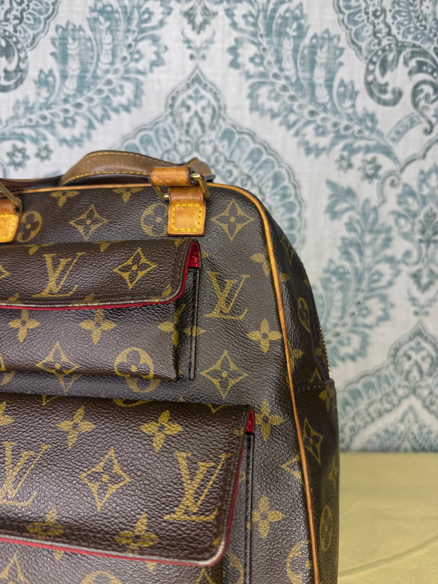 Louis Vuitton Excentri Cite Handbag