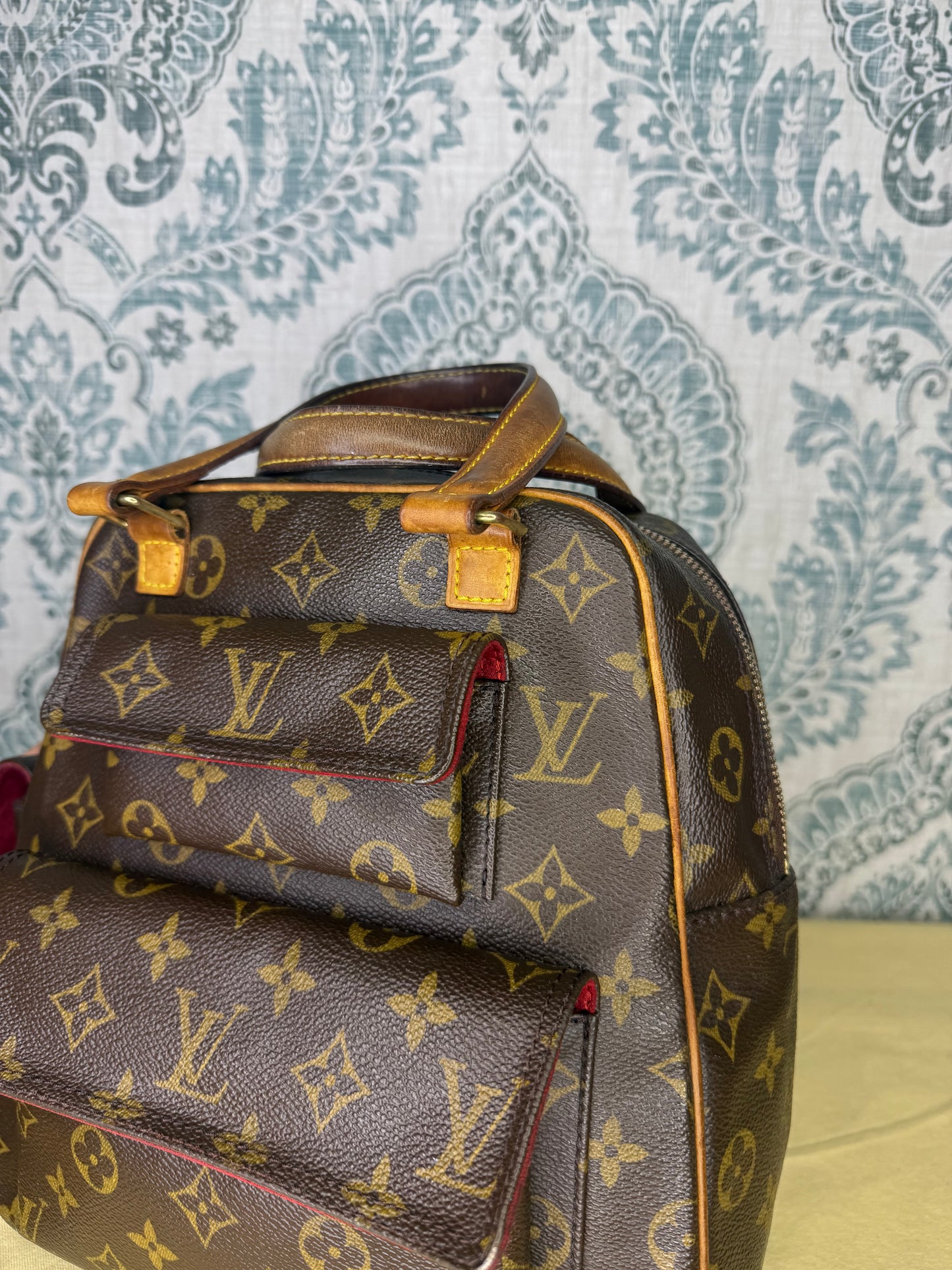 Louis Vuitton Excentri Cite Handbag