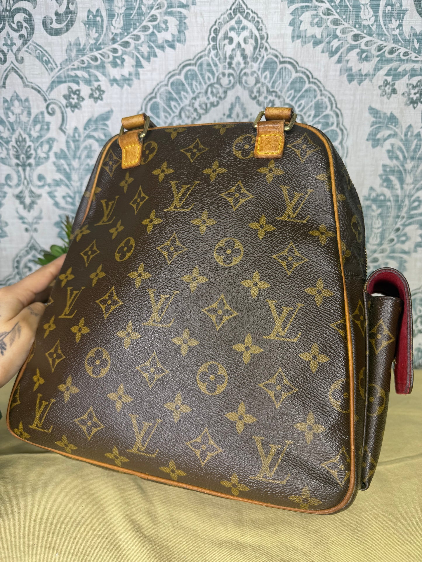 Louis Vuitton Excentri Cite Handbag