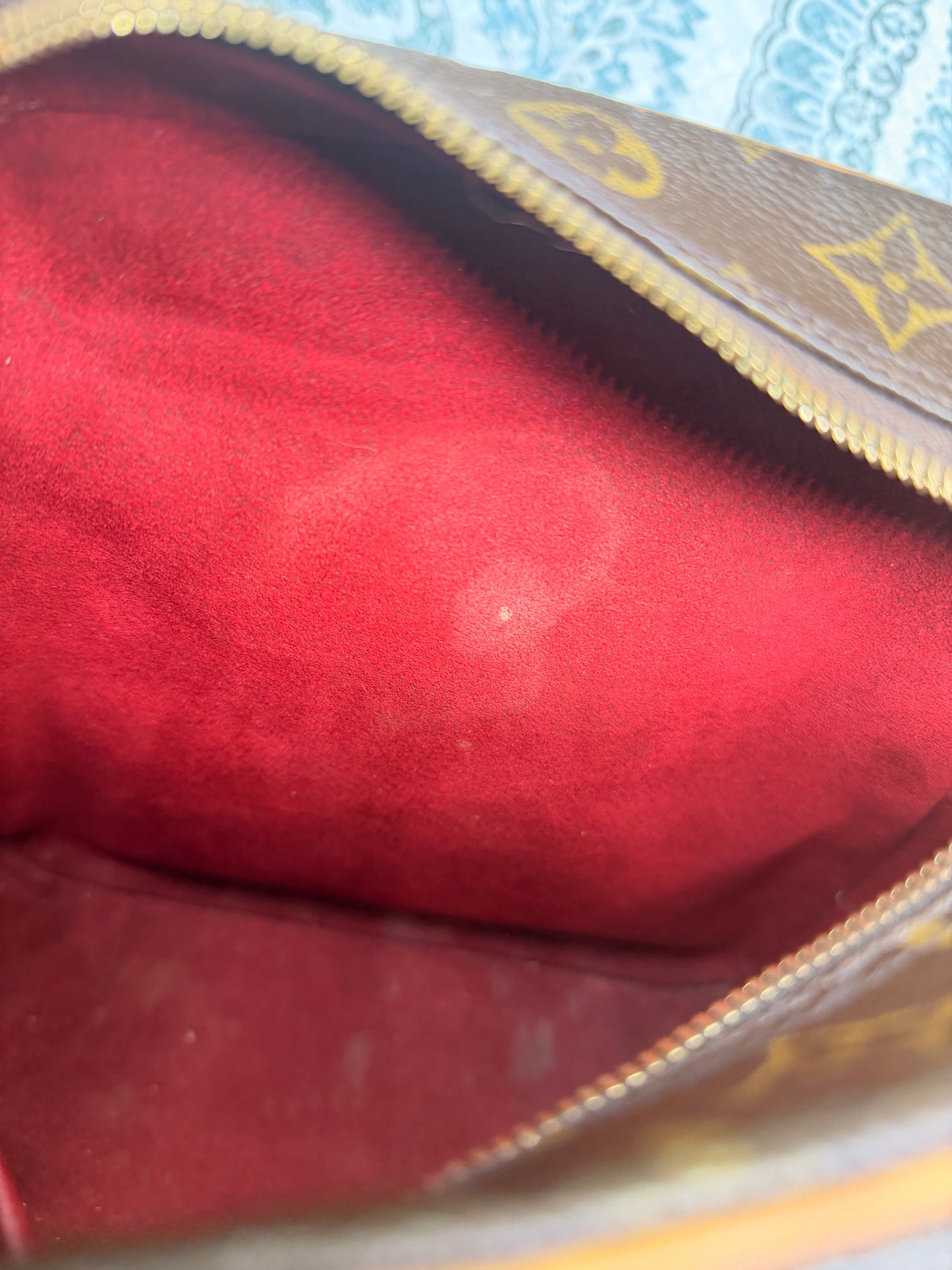 Louis Vuitton Excentri Cite Handbag