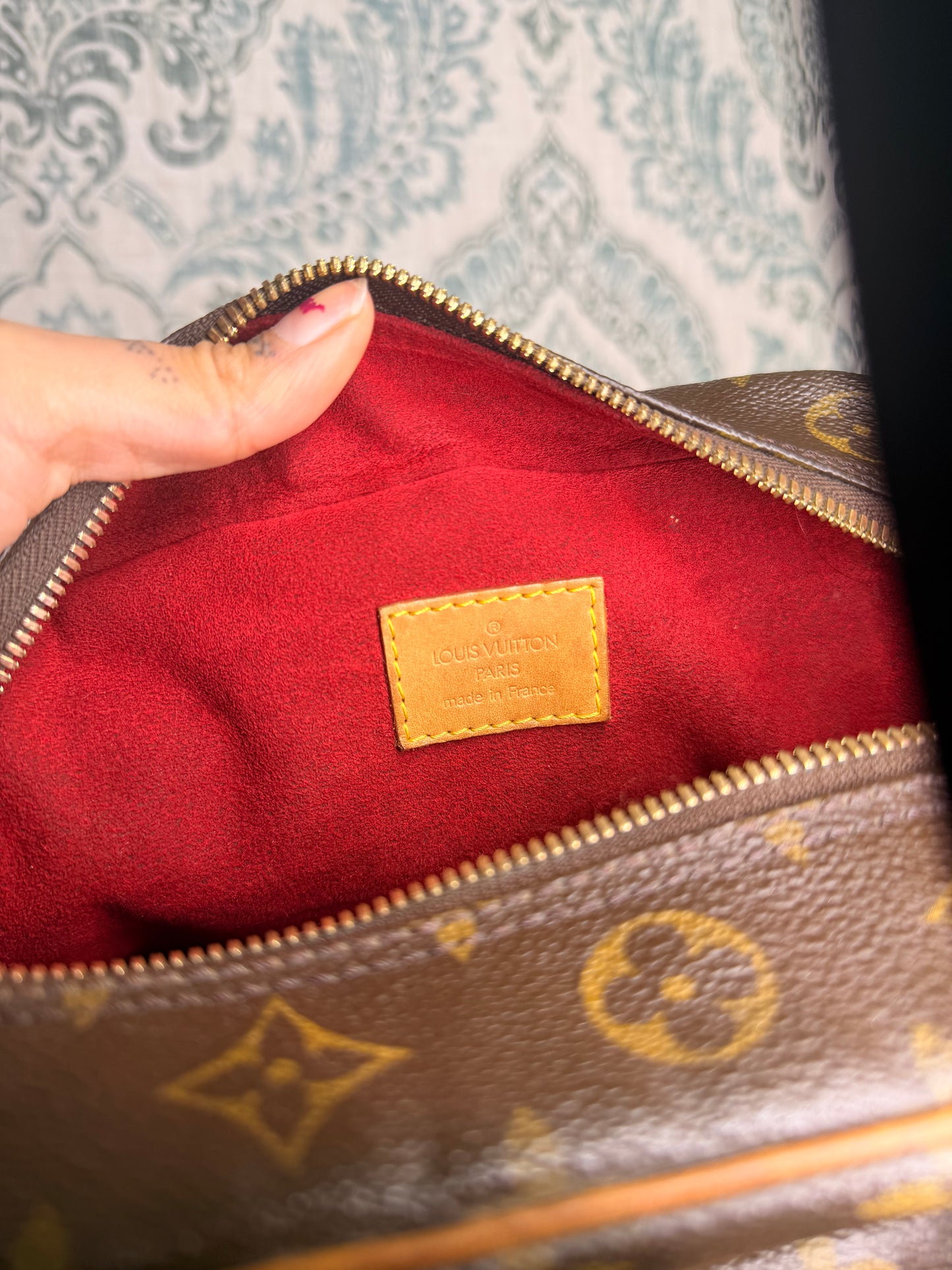 Louis Vuitton Excentri Cite Handbag