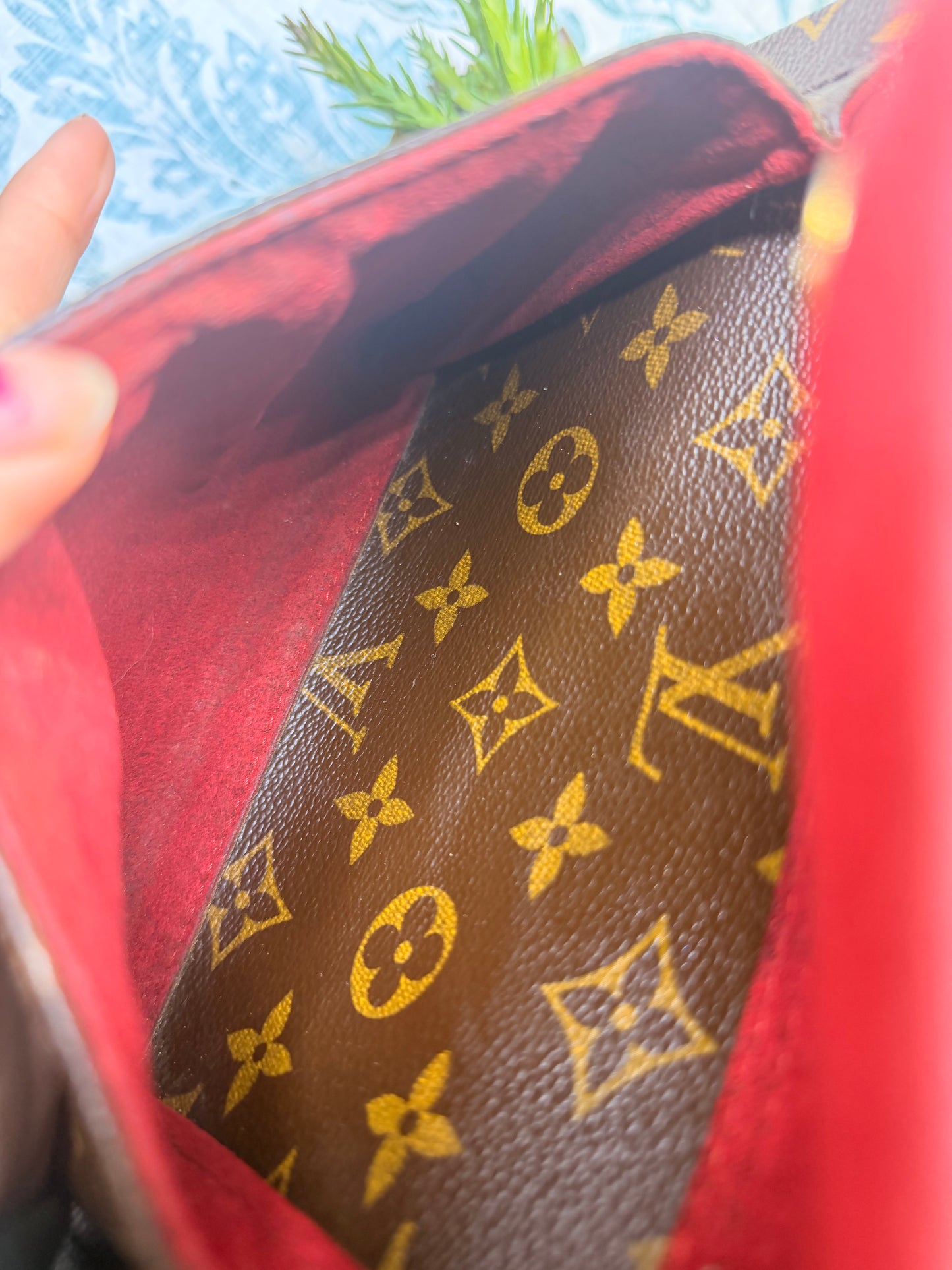 Louis Vuitton Excentri Cite Handbag