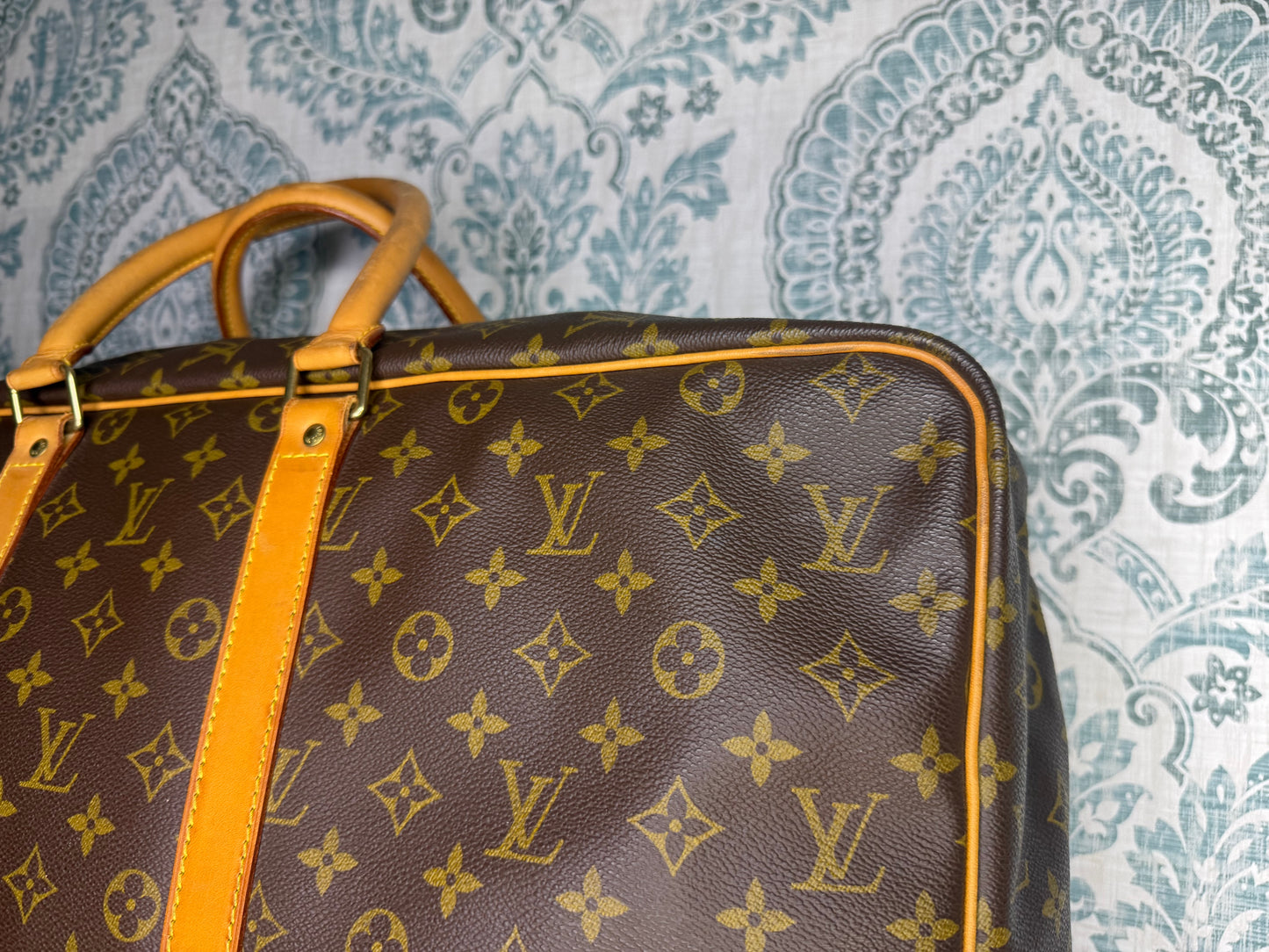 Louis Vuitton Sirius 55 Soft Suit Case