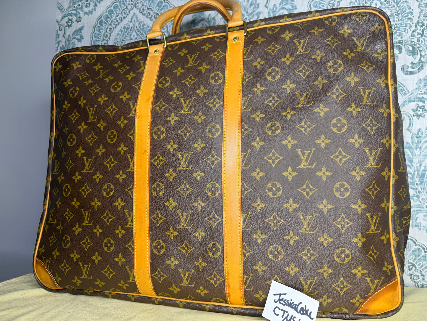 Louis Vuitton Sirius 55 Soft Suit Case