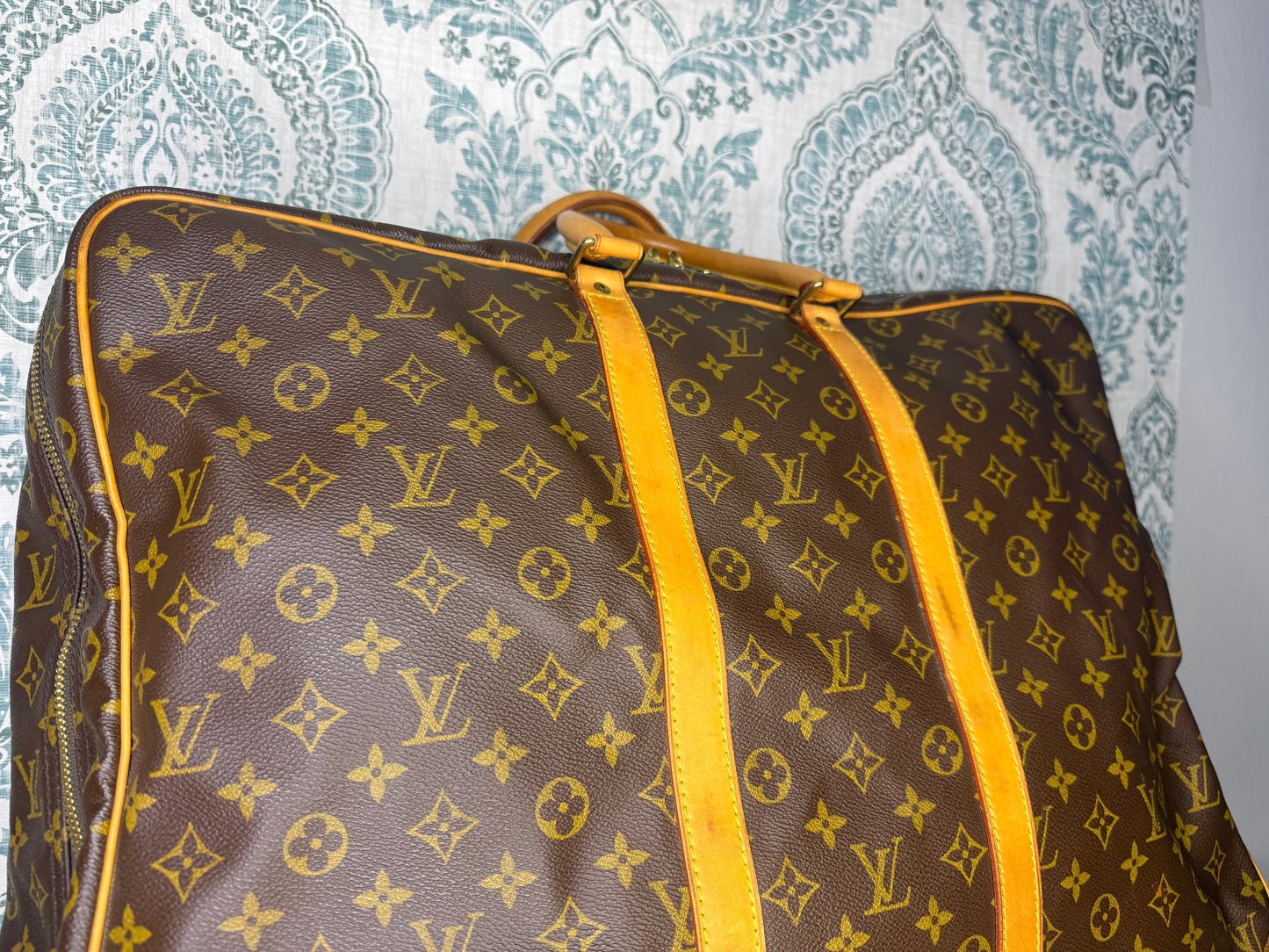 Louis Vuitton Sirius 55 Soft Suit Case