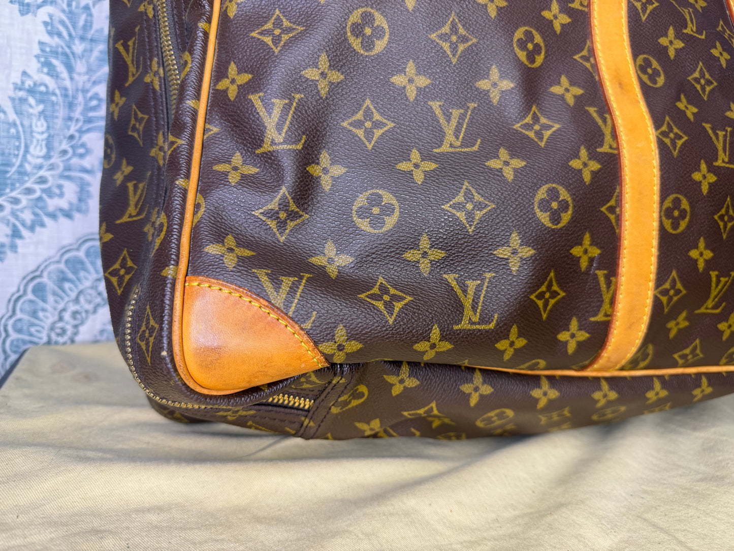 Louis Vuitton Sirius 55 Soft Suit Case
