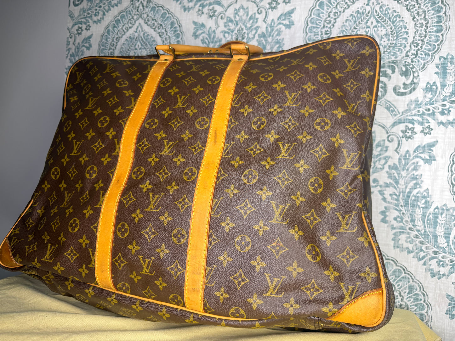 Louis Vuitton Sirius 55 Soft Suit Case