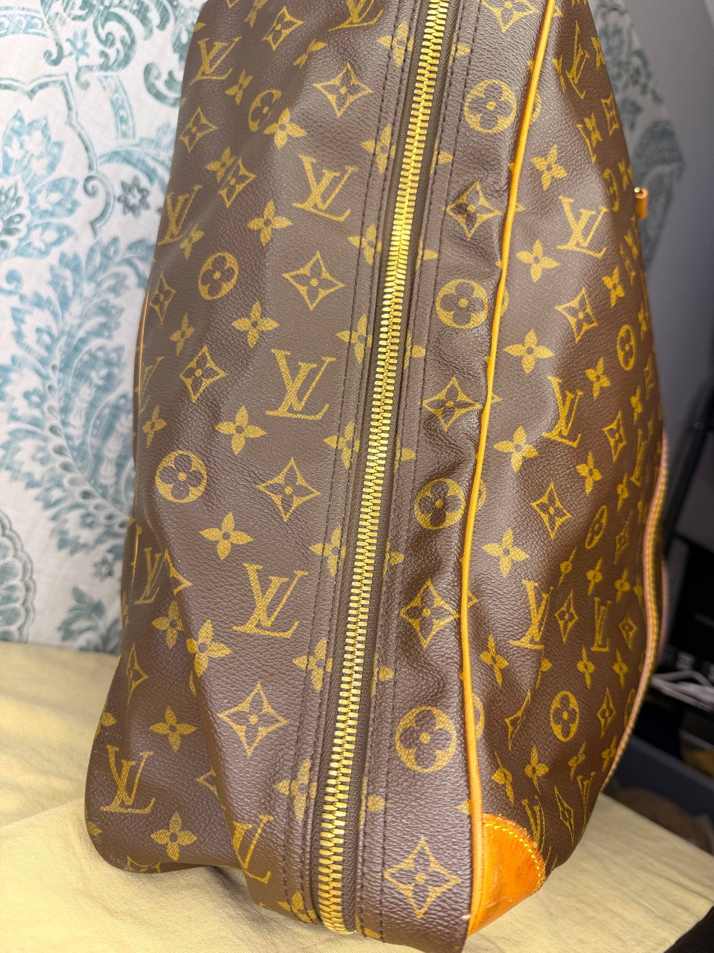 Louis Vuitton Sirius 55 Soft Suit Case