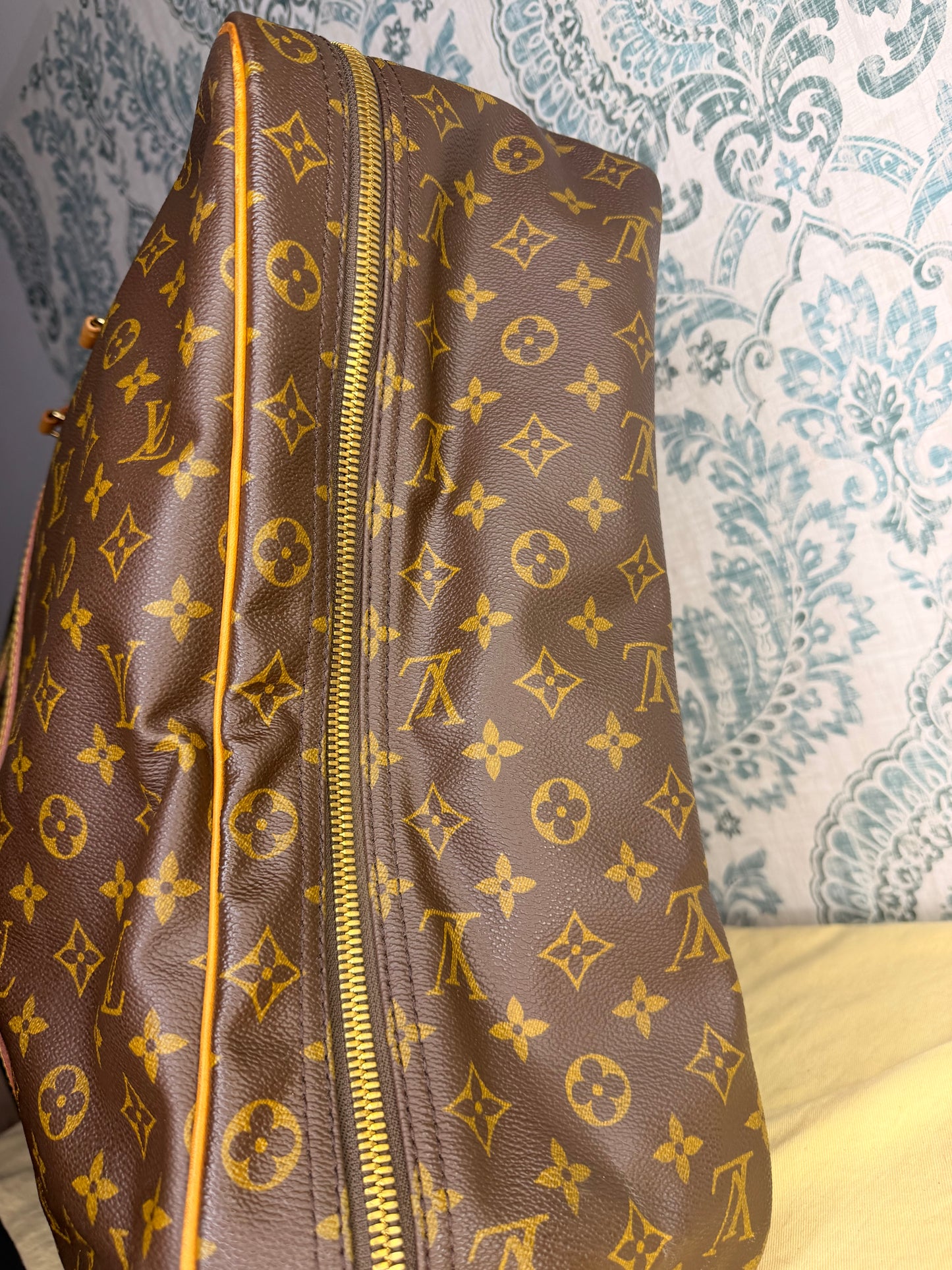 Louis Vuitton Sirius 55 Soft Suit Case