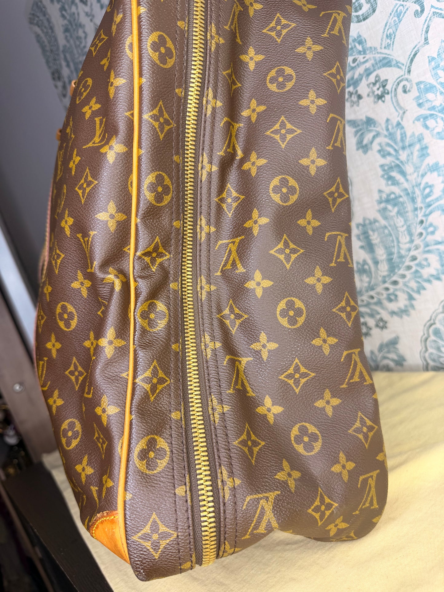 Louis Vuitton Sirius 55 Soft Suit Case