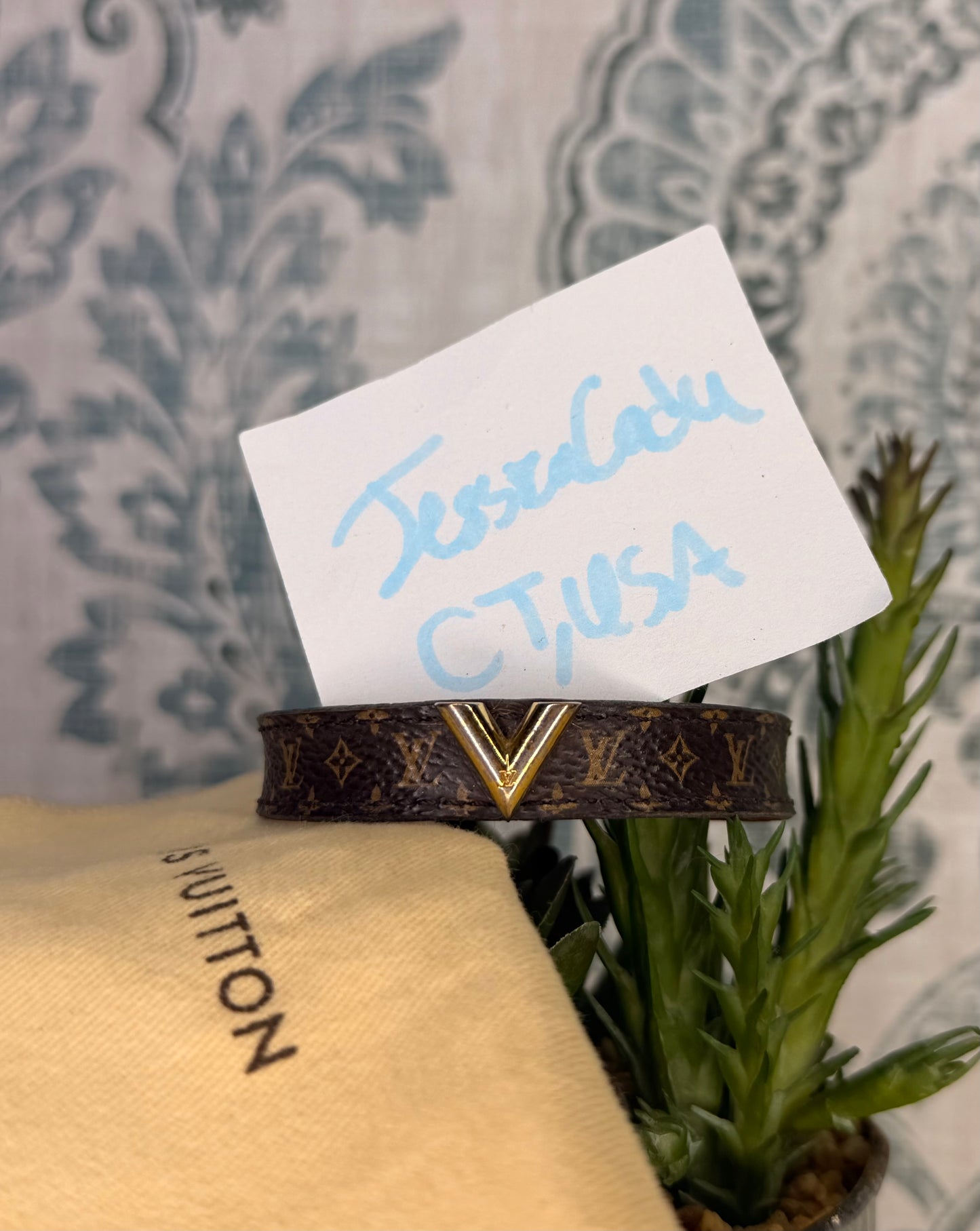 Louis Vuitton Essential V Bracelet
