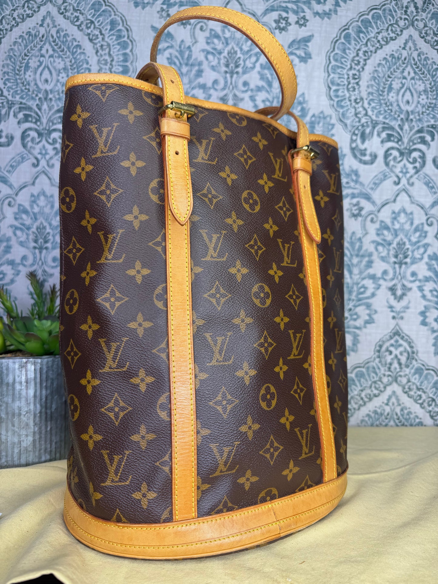 Louis Vuitton Bucket GM #2